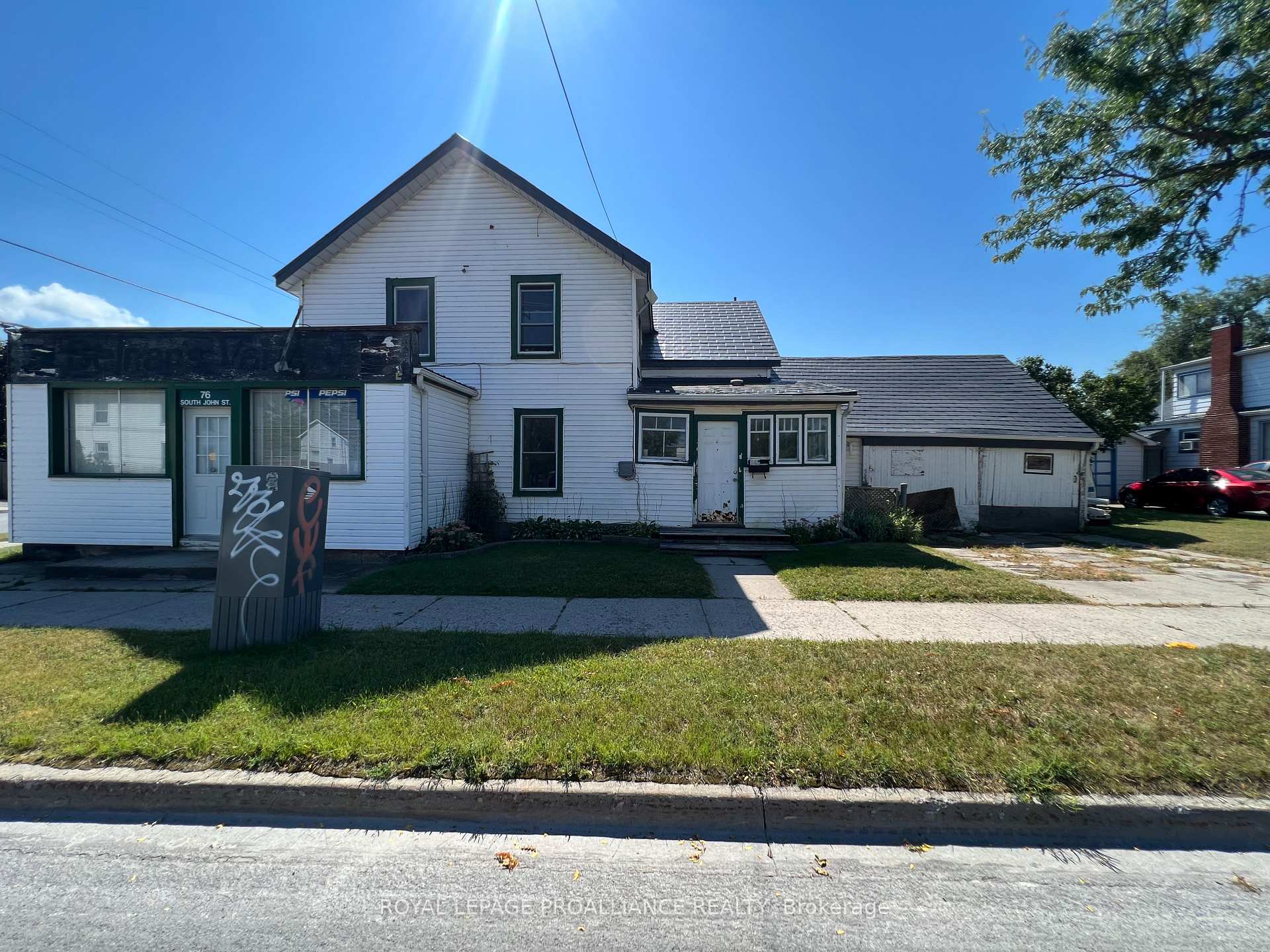 Photo 3 of 76 John Street S, Belleville, Belleville Ward — HOMEH