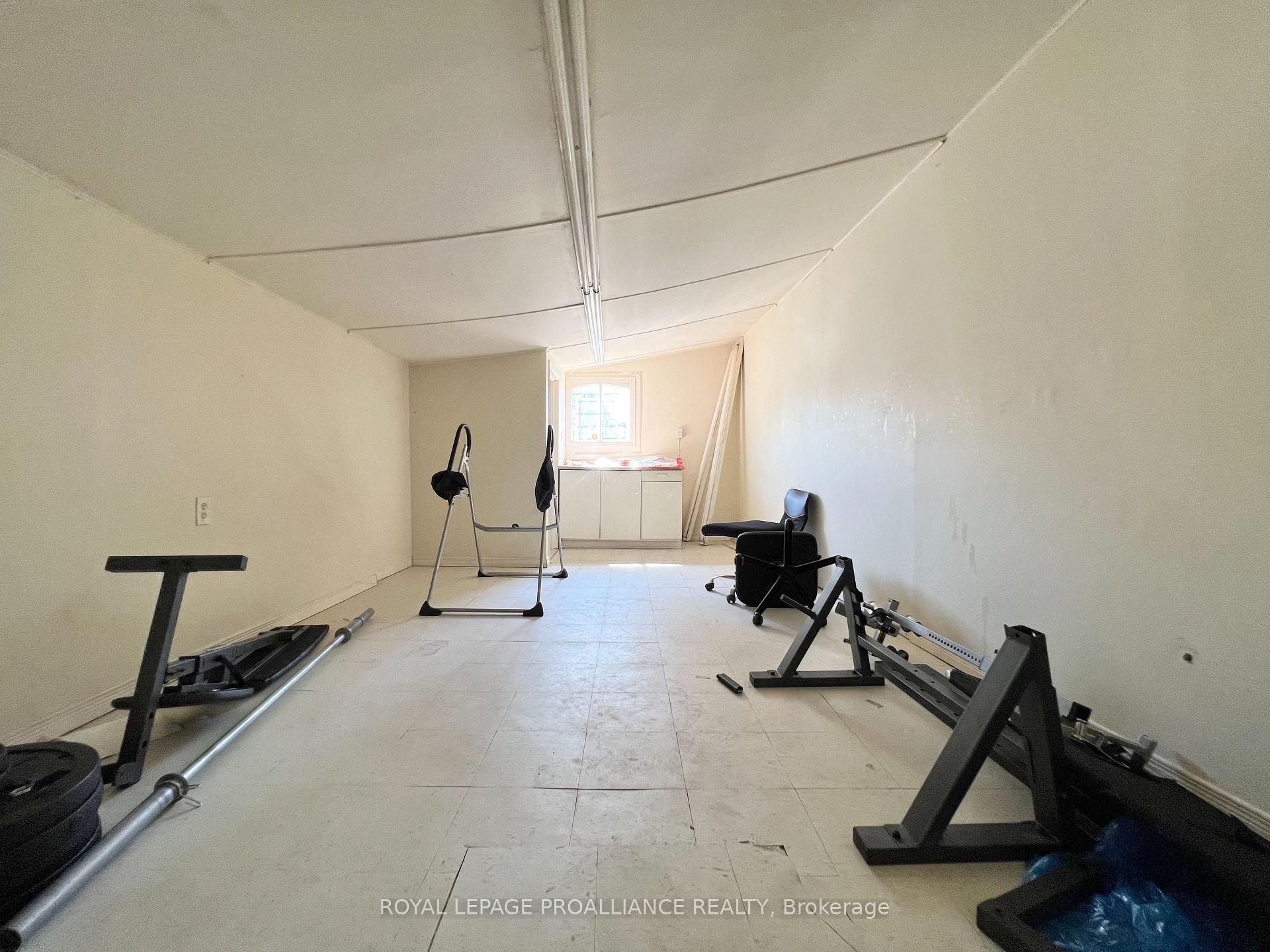 Photo 6 of 76 John Street S, Belleville, Belleville Ward — HOMEH