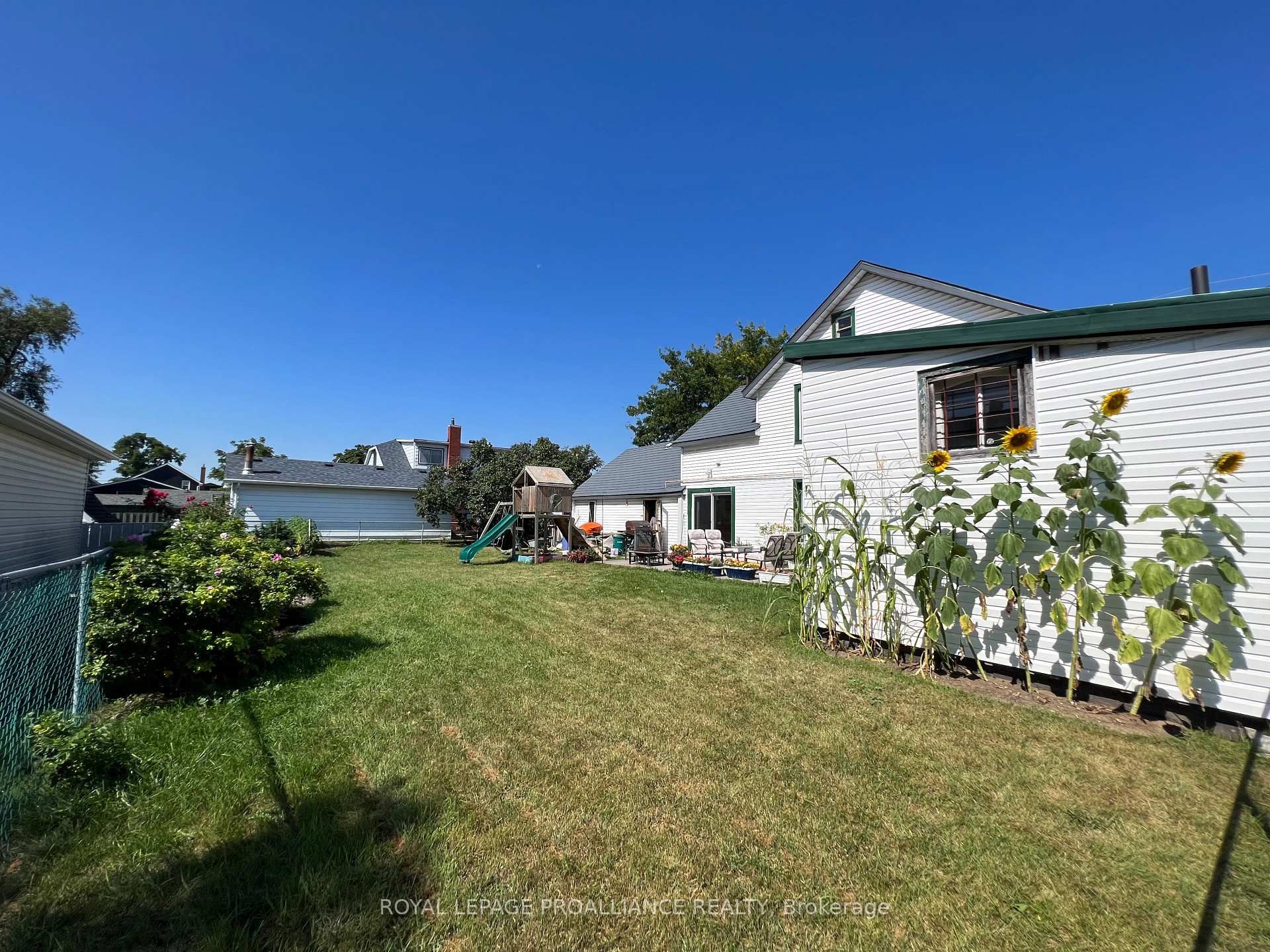 Photo 10 of 76 John Street S, Belleville, Belleville Ward — HOMEH