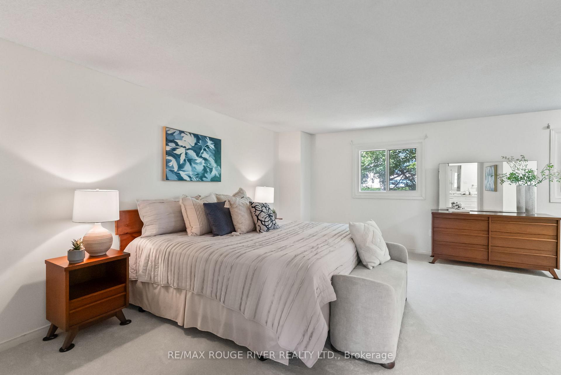 Photo 12 of 4 Heaver Drive, Whitby, Pringle Creek — HOMEH