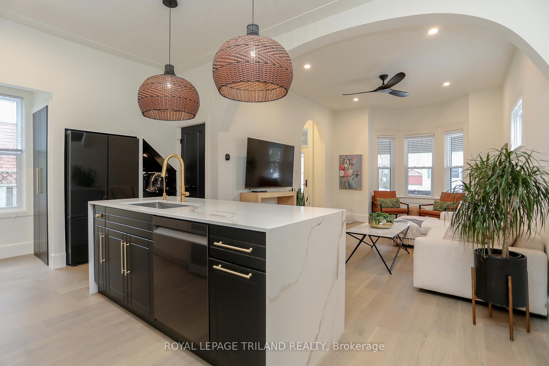 Photo 18 of 33 Gladstone Avenue, St. Thomas — HOMEH