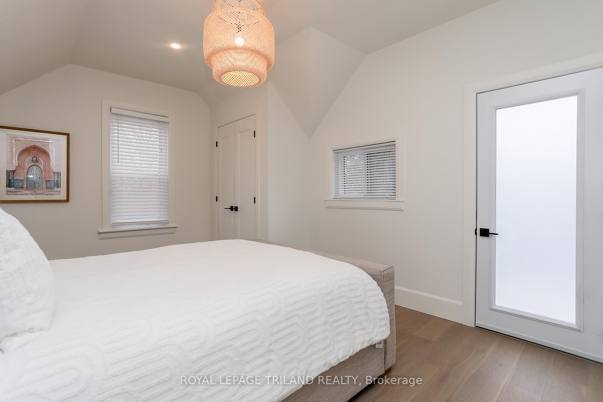 Photo 32 of 33 Gladstone Avenue, St. Thomas — HOMEH