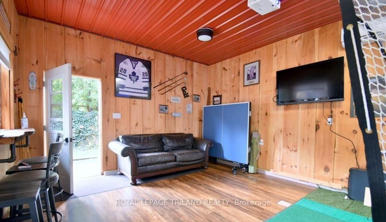 Photo 36 of 33 Gladstone Avenue, St. Thomas — HOMEH