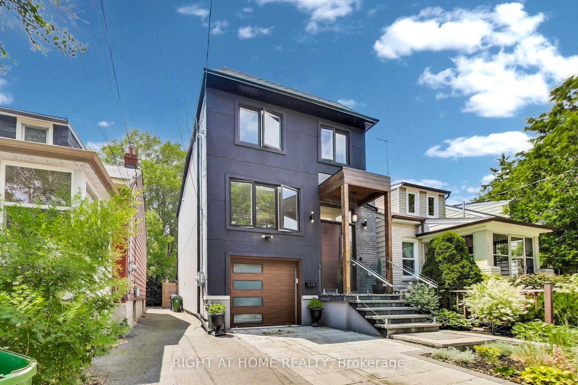 Photo 4 of 378 Cedarvale Avenue, Toronto, Woodbine-Lumsden — HOMEH