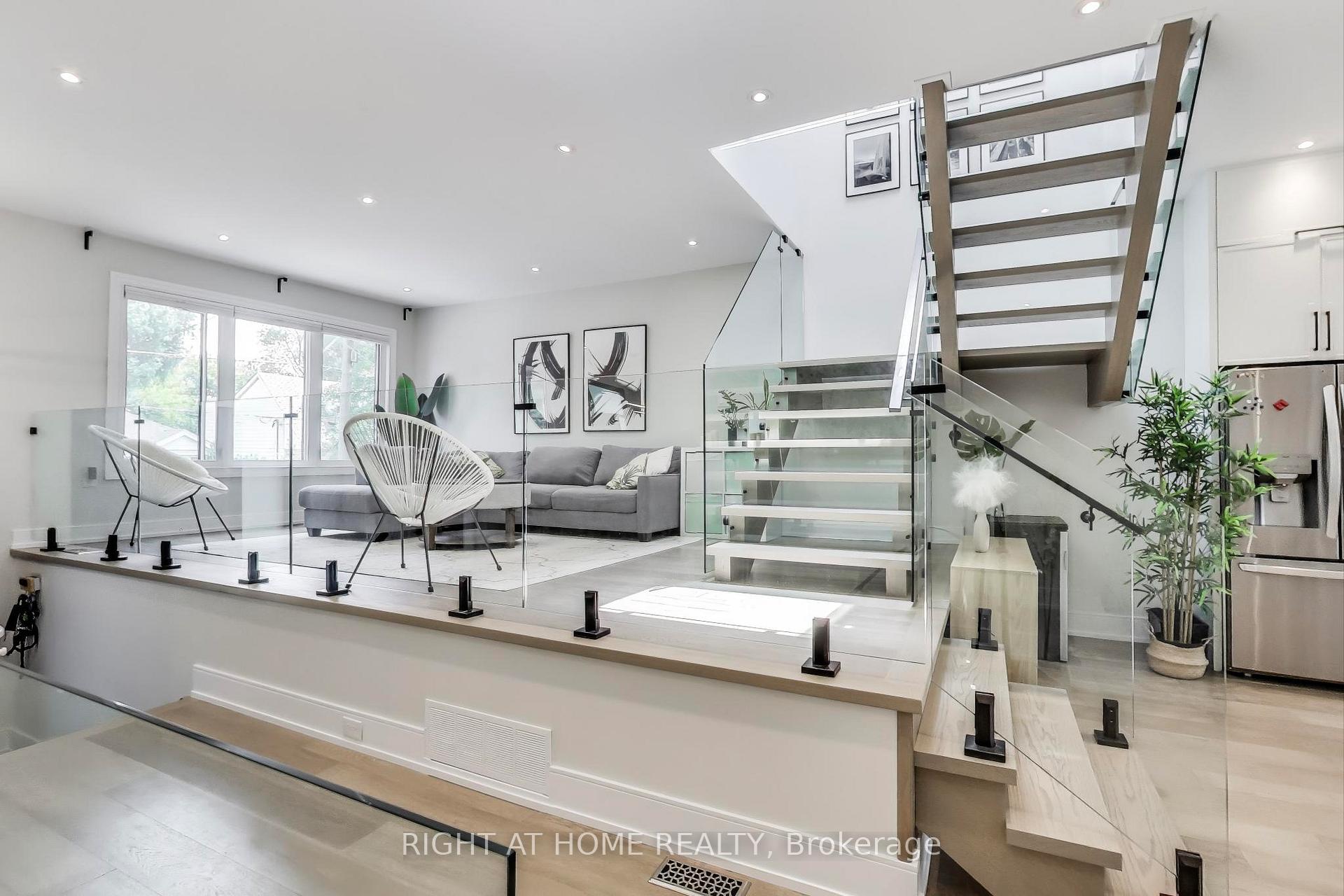 Photo 9 of 378 Cedarvale Avenue, Toronto, Woodbine-Lumsden — HOMEH