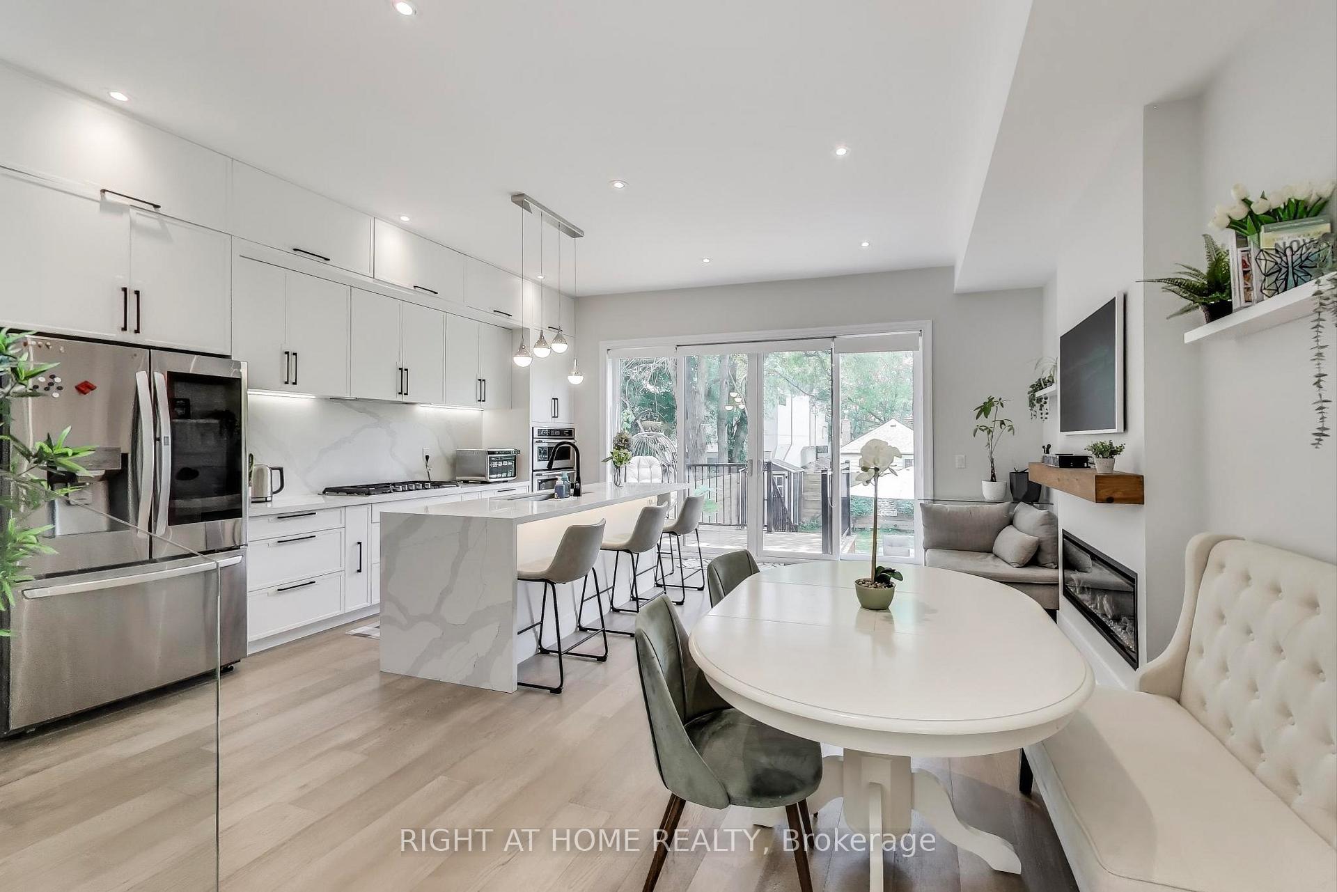 Photo 7 of 378 Cedarvale Avenue, Toronto, Woodbine-Lumsden — HOMEH