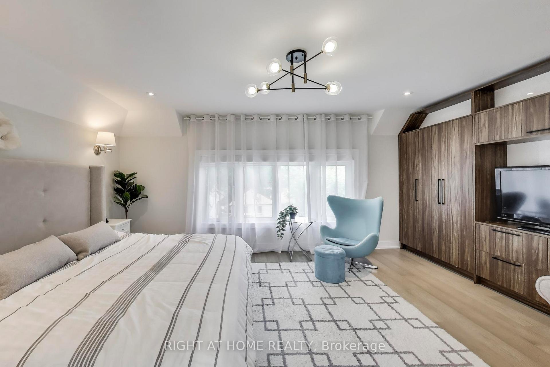 Photo 17 of 378 Cedarvale Avenue, Toronto, Woodbine-Lumsden — HOMEH