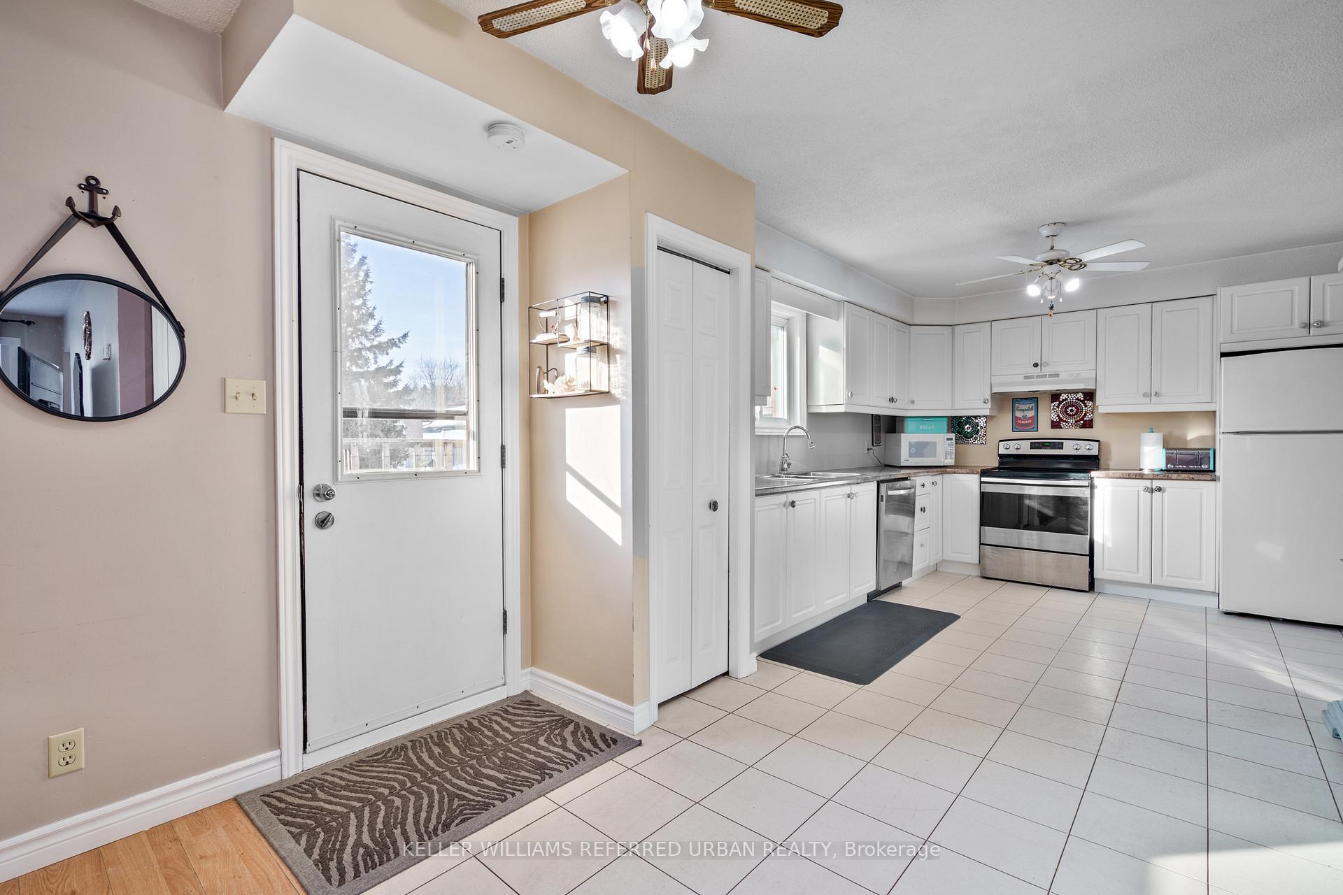 Photo 8 of 624 Highland Crescent, Brock, Beaverton — HOMEH