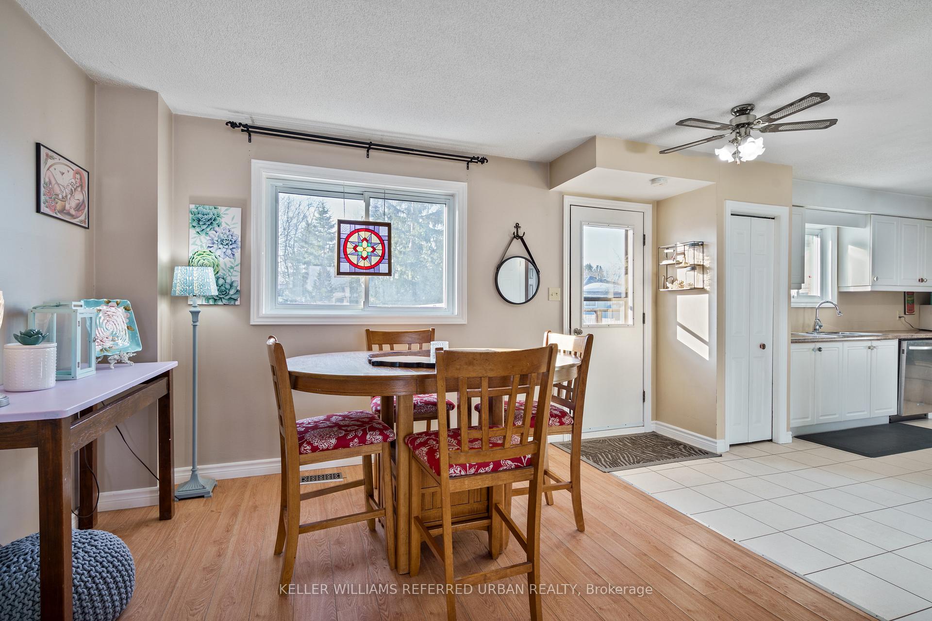Photo 12 of 624 Highland Crescent, Brock, Beaverton — HOMEH