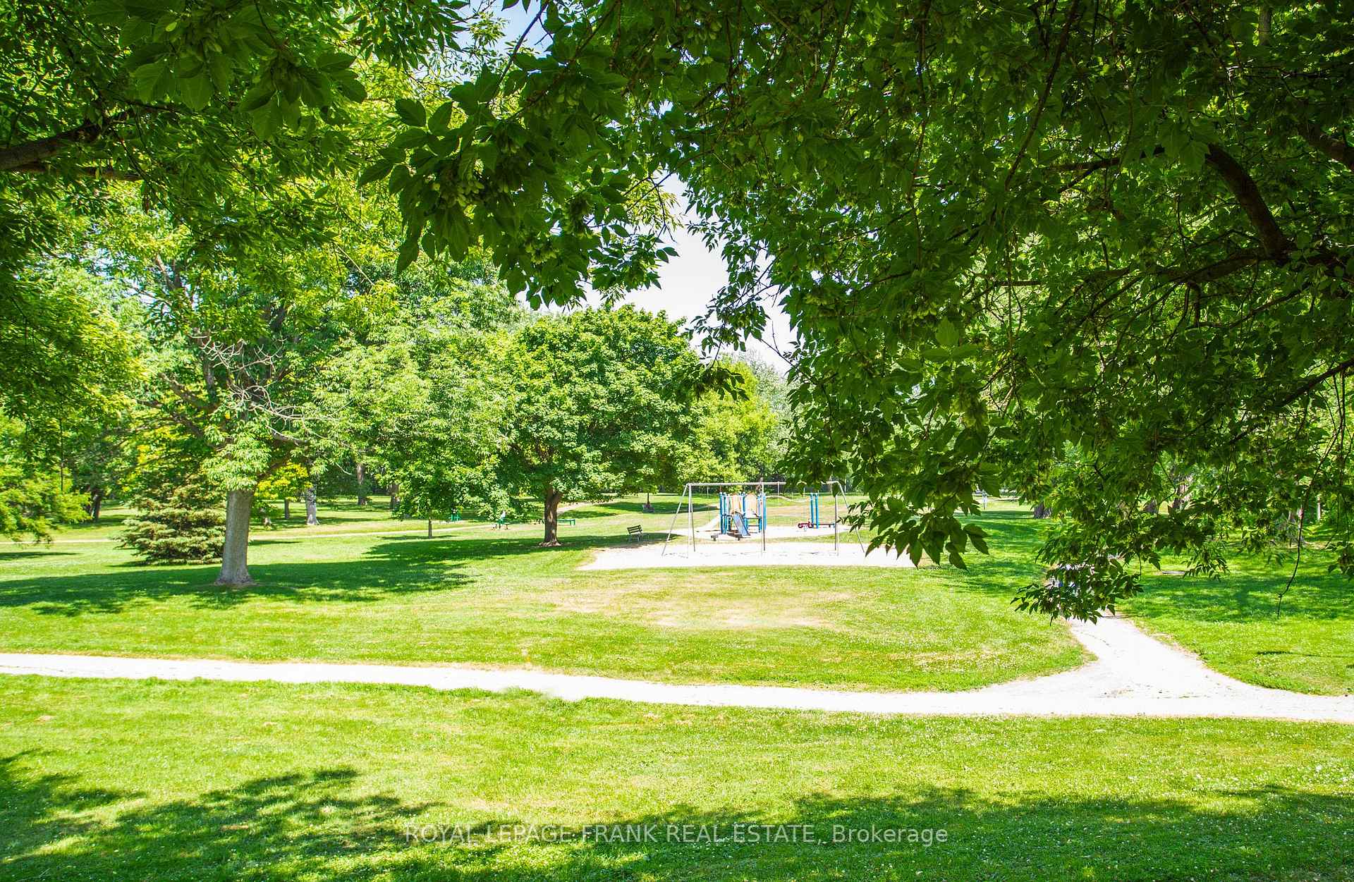 Photo 22 of 189 Nassau Street, Oshawa, Vanier — HOMEH