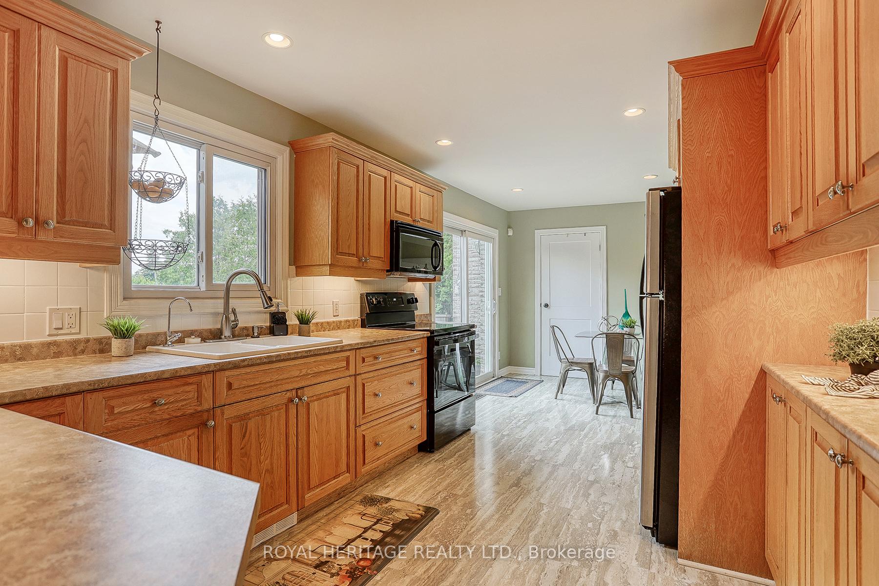 Photo 15 of 811 Third Concession Road, Pickering, Rural Pickering — HOMEH