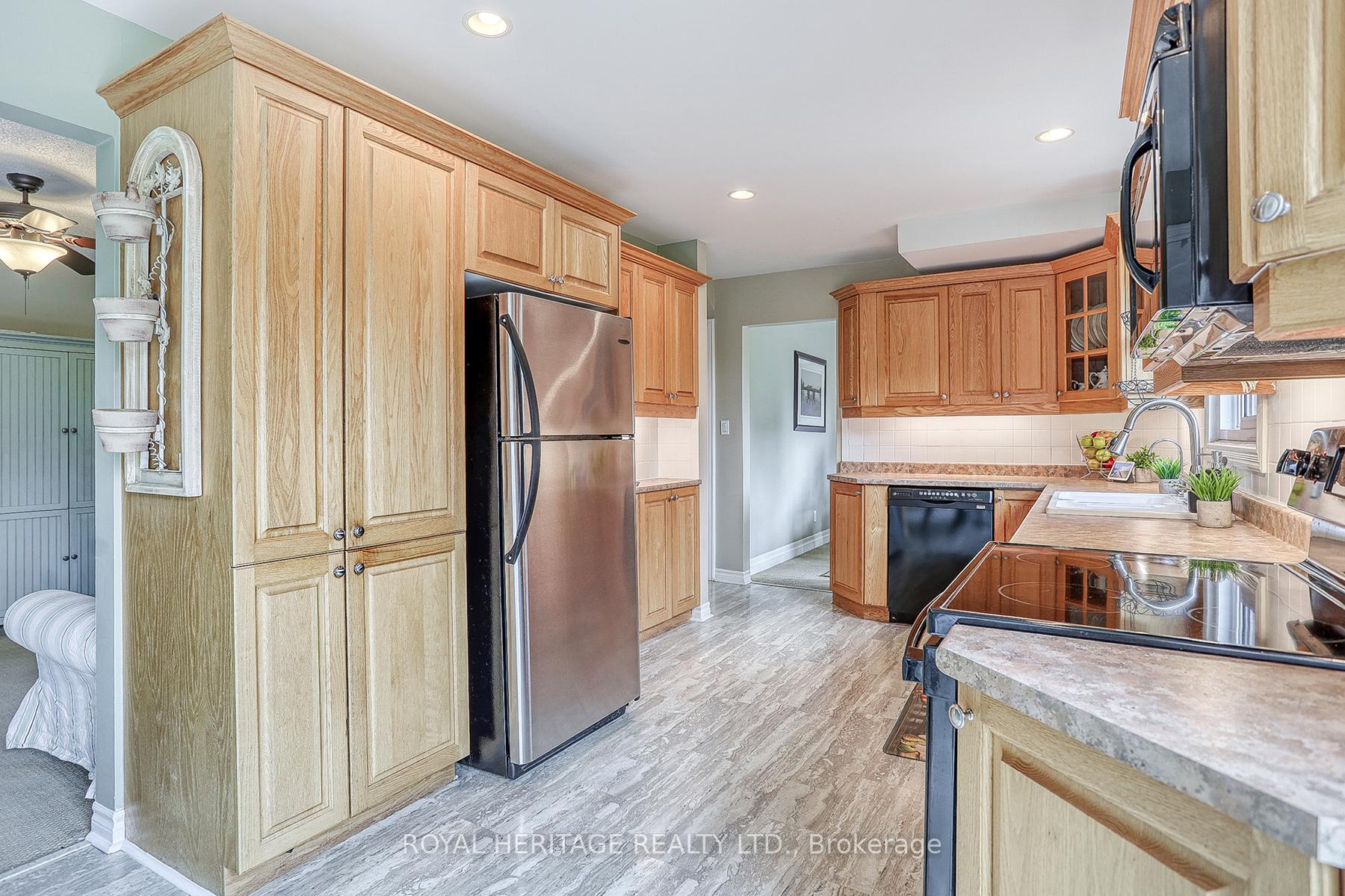 Photo 9 of 811 Third Concession Road, Pickering, Rural Pickering — HOMEH