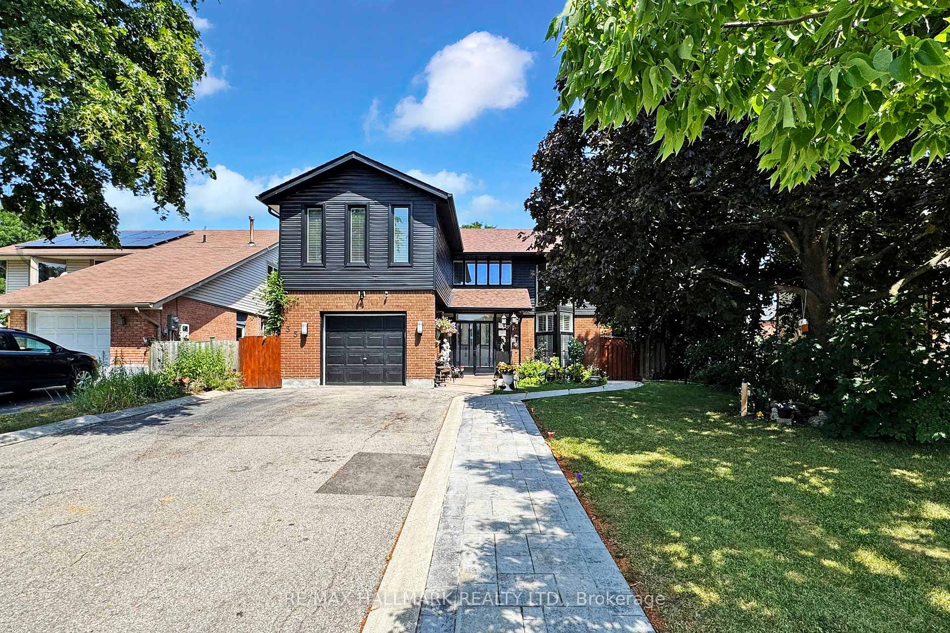 Front of 33 Parkside Drive