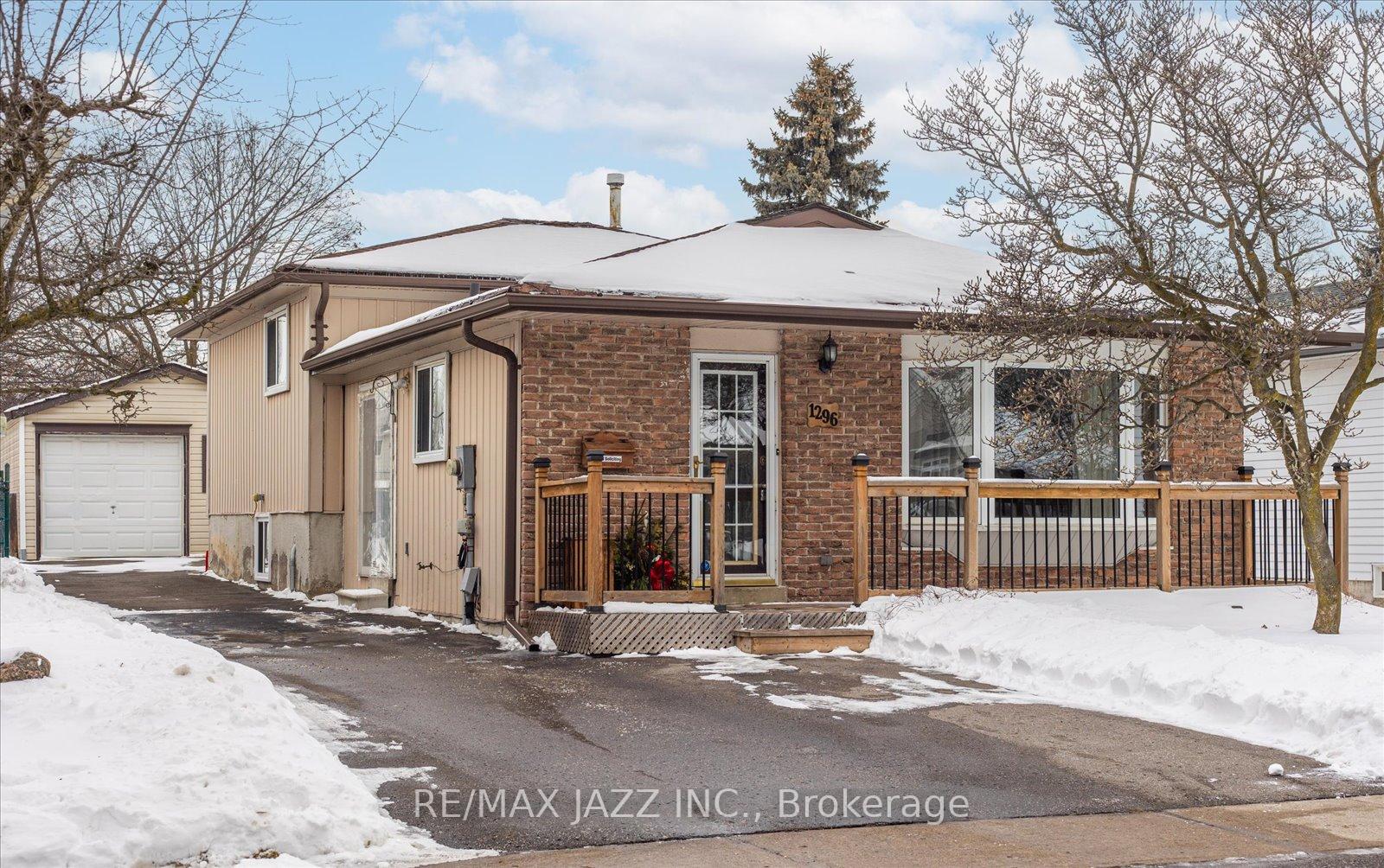 Front of 1296 Belair Crescent
