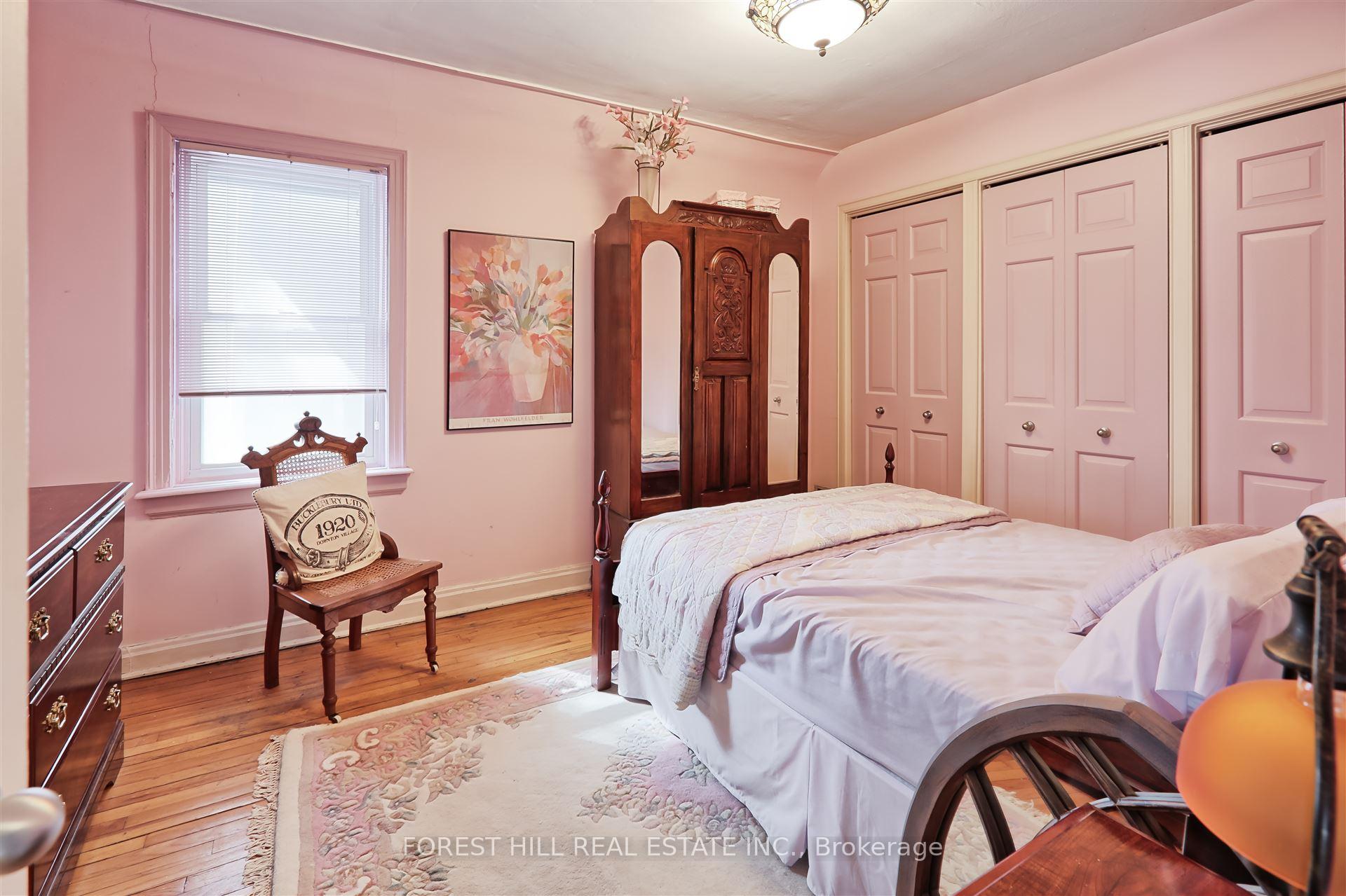 Photo 19 of 49 Coulson Avenue, Toronto, Forest Hill South — HOMEH