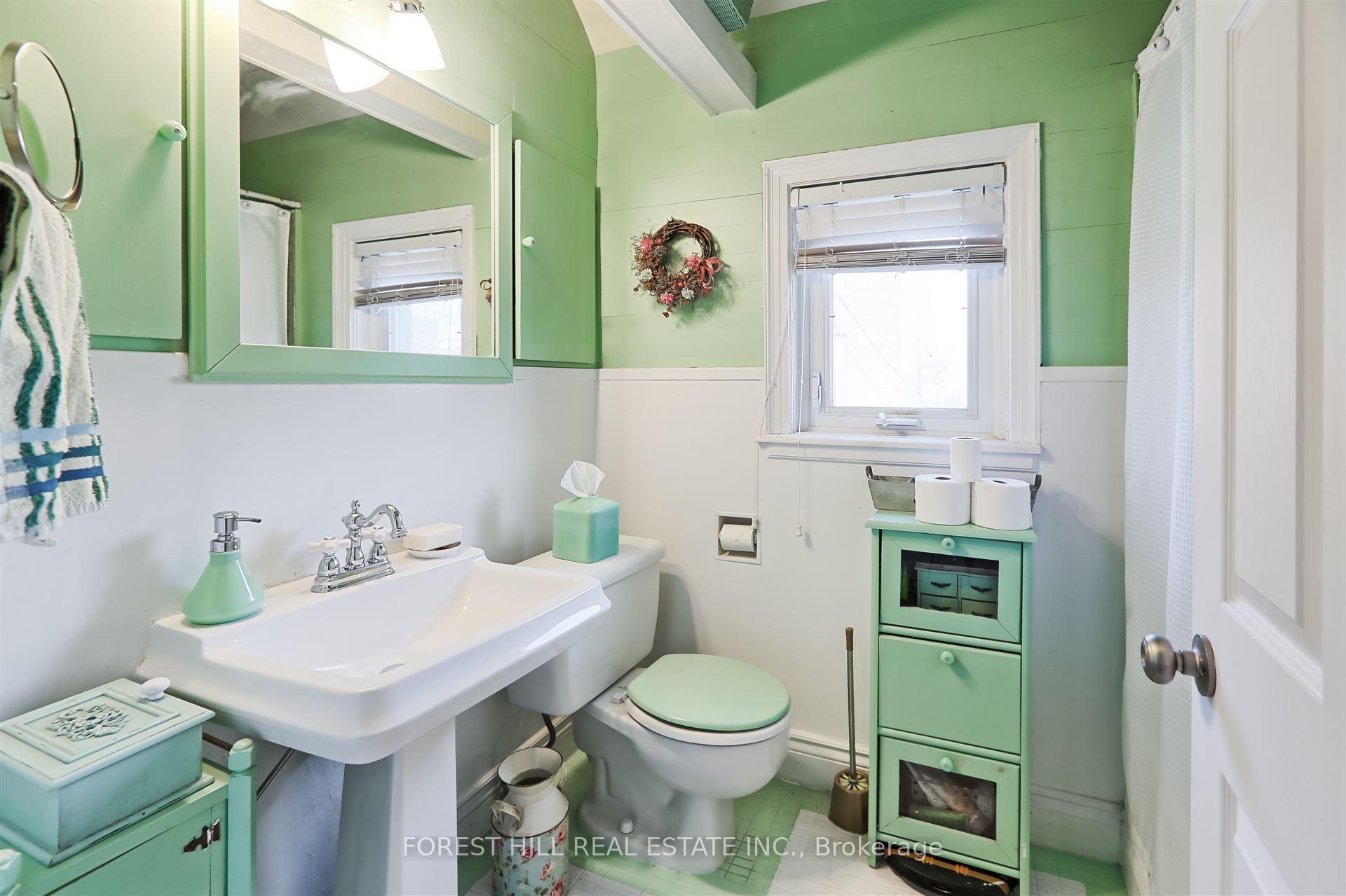 Photo 16 of 49 Coulson Avenue, Toronto, Forest Hill South — HOMEH