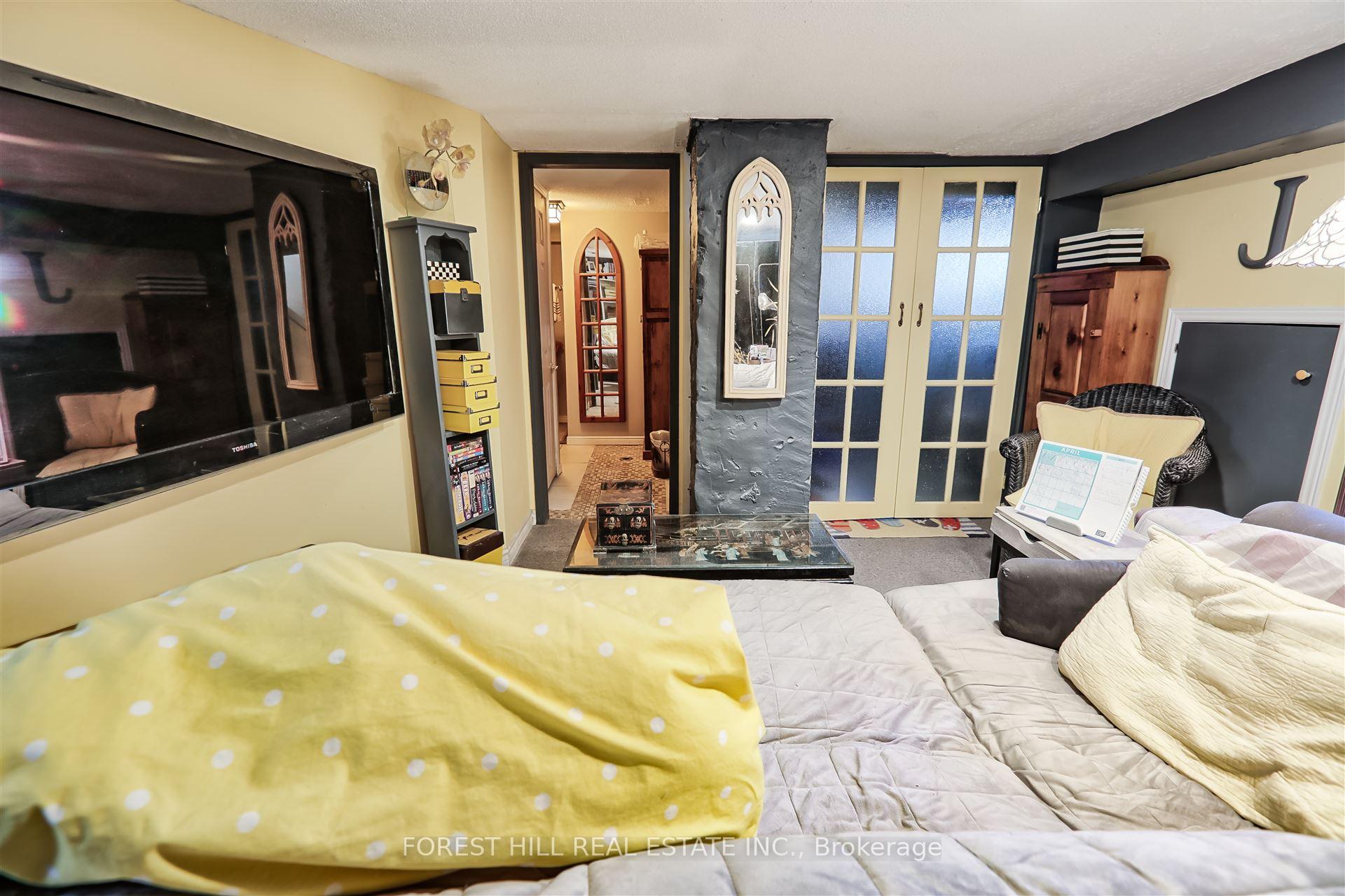 Photo 23 of 49 Coulson Avenue, Toronto, Forest Hill South — HOMEH