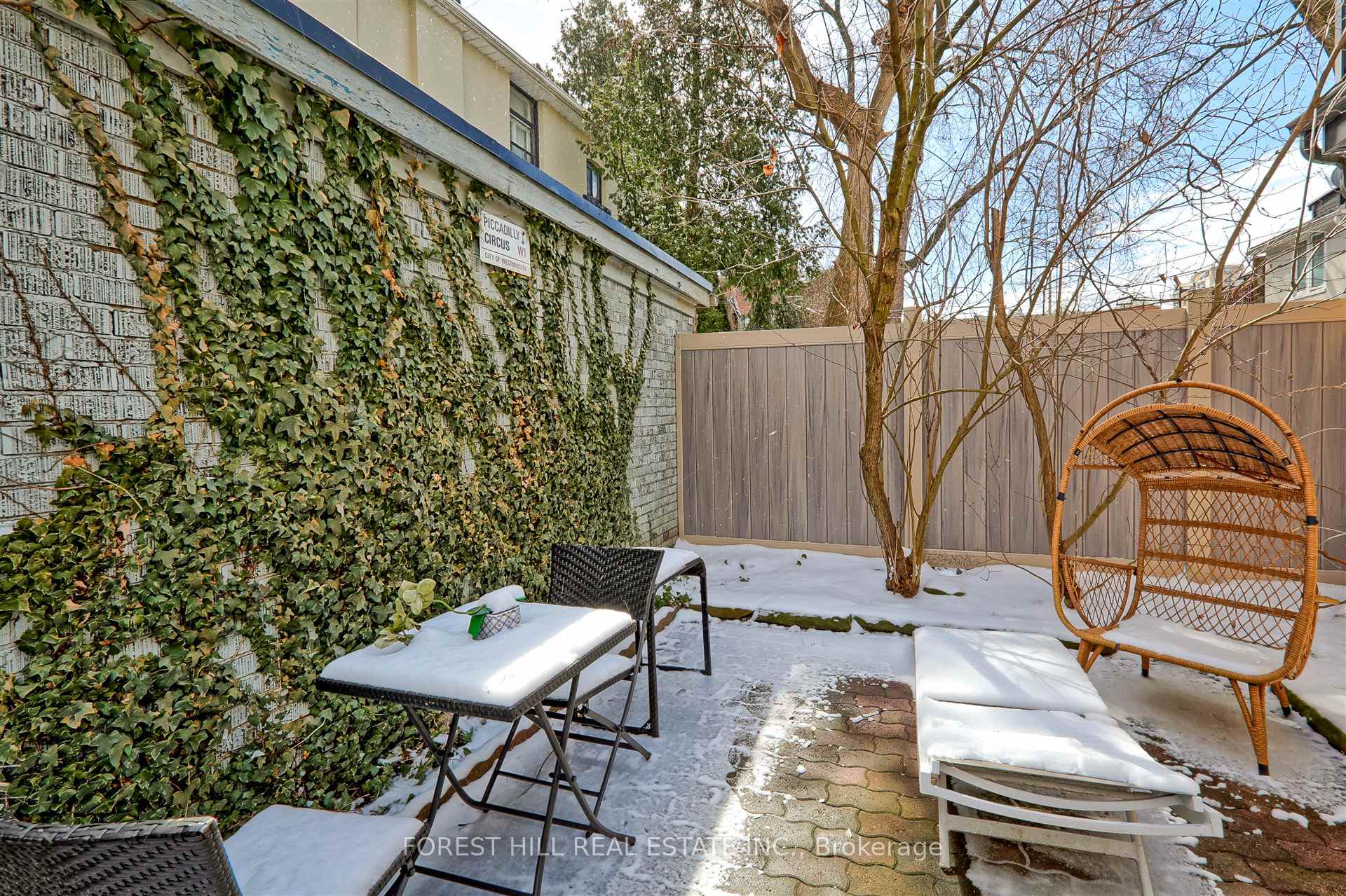Photo 24 of 49 Coulson Avenue, Toronto, Forest Hill South — HOMEH