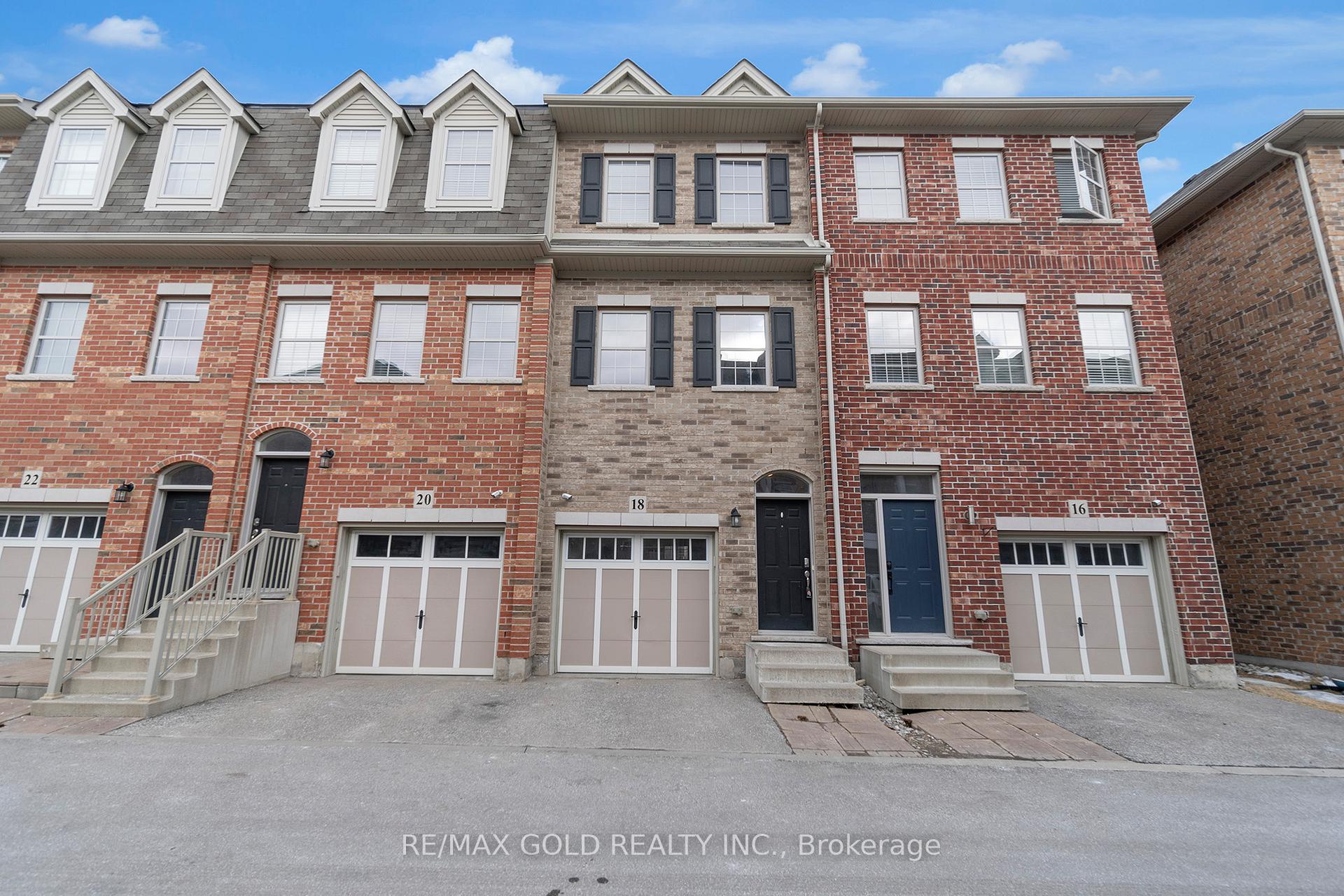 Photo 1 of 18 Whitehaven Lane, Kitchener — HOMEH