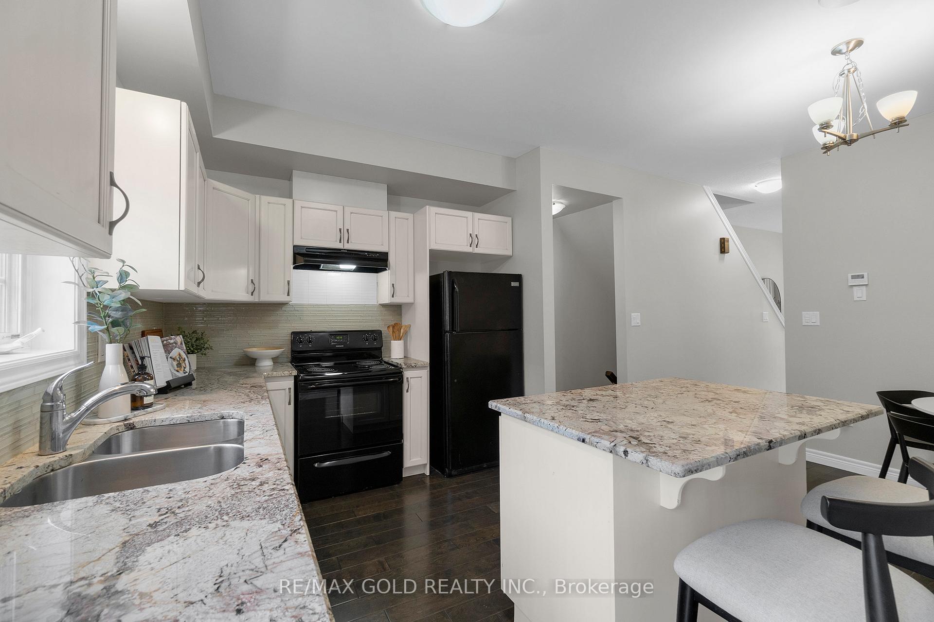Photo 28 of 18 Whitehaven Lane, Kitchener — HOMEH