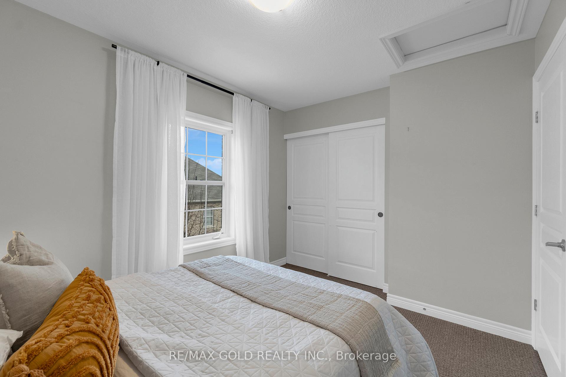 Photo 27 of 18 Whitehaven Lane, Kitchener — HOMEH