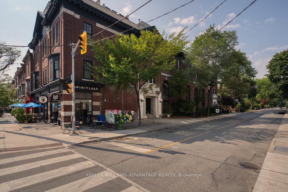 Front of Unit 201, 394 Euclid Avenue