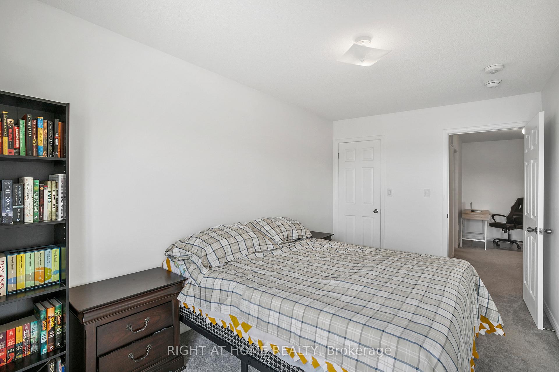 Photo 12 of Unit 2, 1020 Dunsley Way N, Whitby, Pringle Creek — HOMEH
