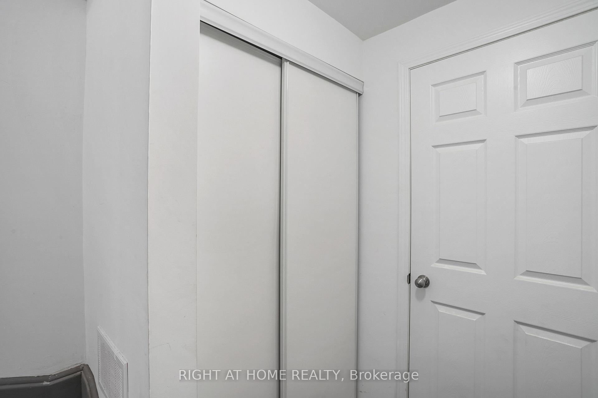 Photo 19 of Unit 2, 1020 Dunsley Way N, Whitby, Pringle Creek — HOMEH
