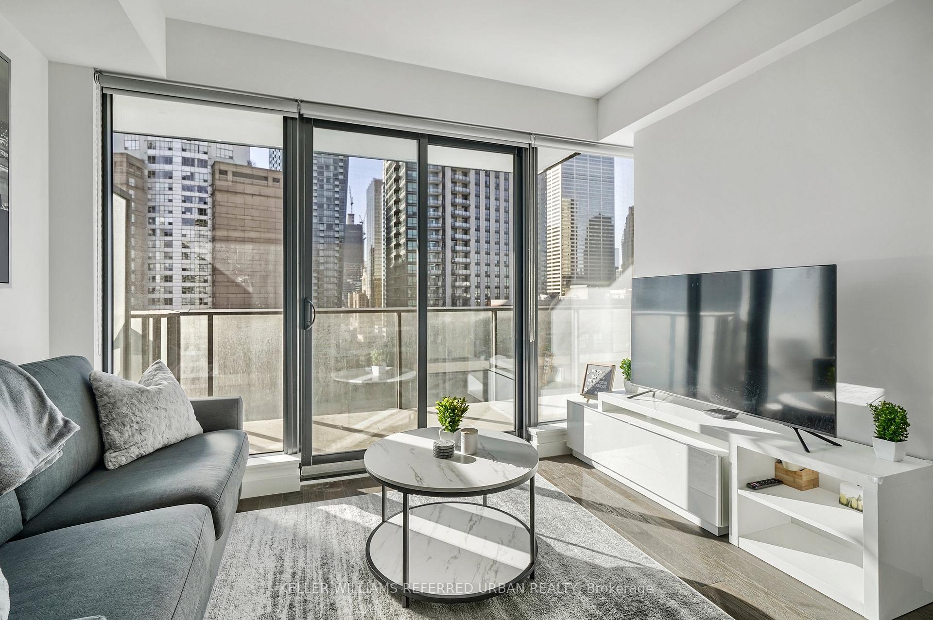 Photo 2 of Unit 1706, 2A Church Street, Toronto, Waterfront Communities — HOMEH