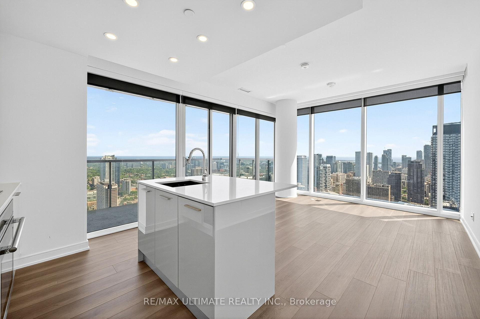 Photo 13 of Unit 4804, 3 Gloucester Street, Toronto, Church-Yonge Corridor — HOMEH
