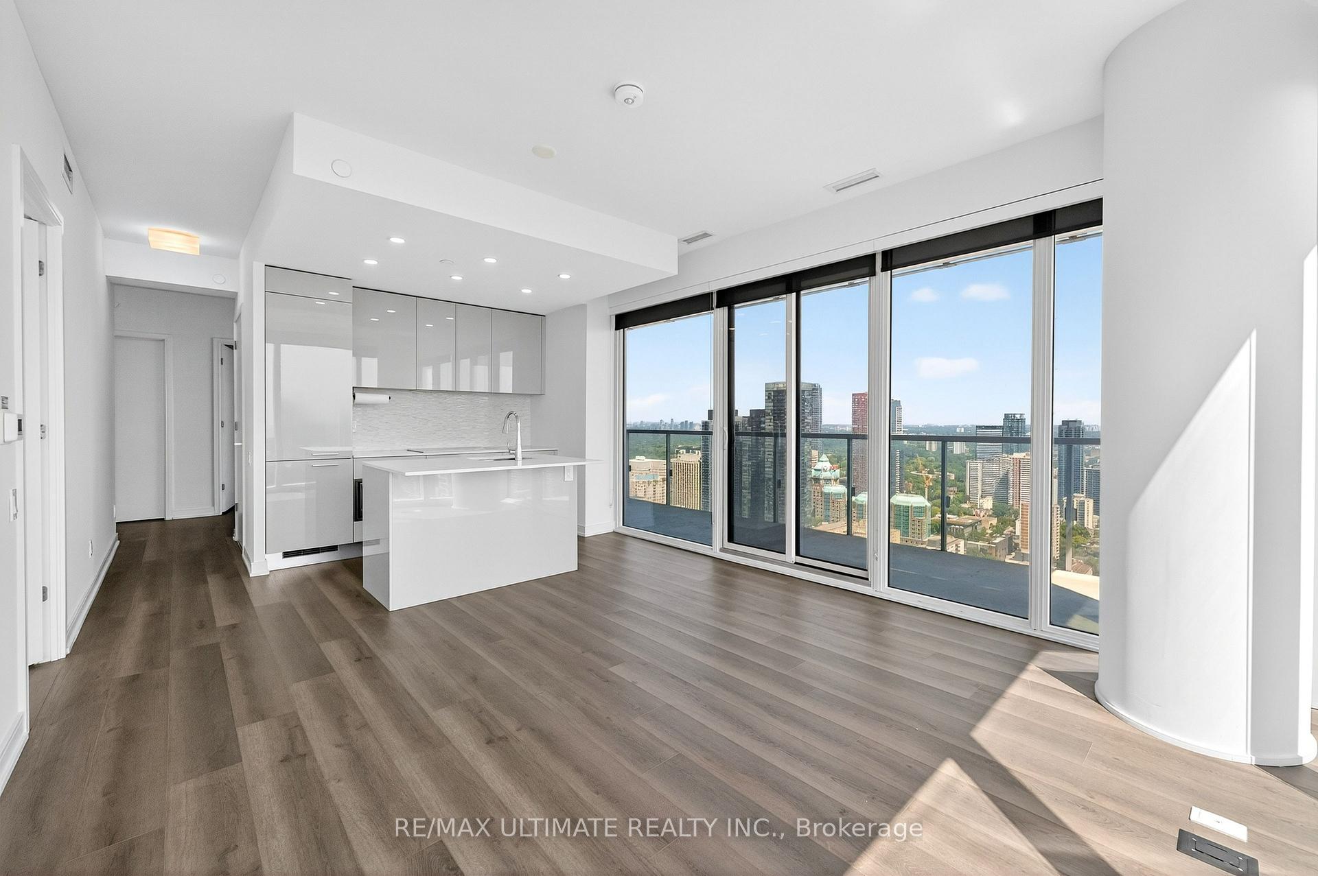 Photo 8 of Unit 4804, 3 Gloucester Street, Toronto, Church-Yonge Corridor — HOMEH
