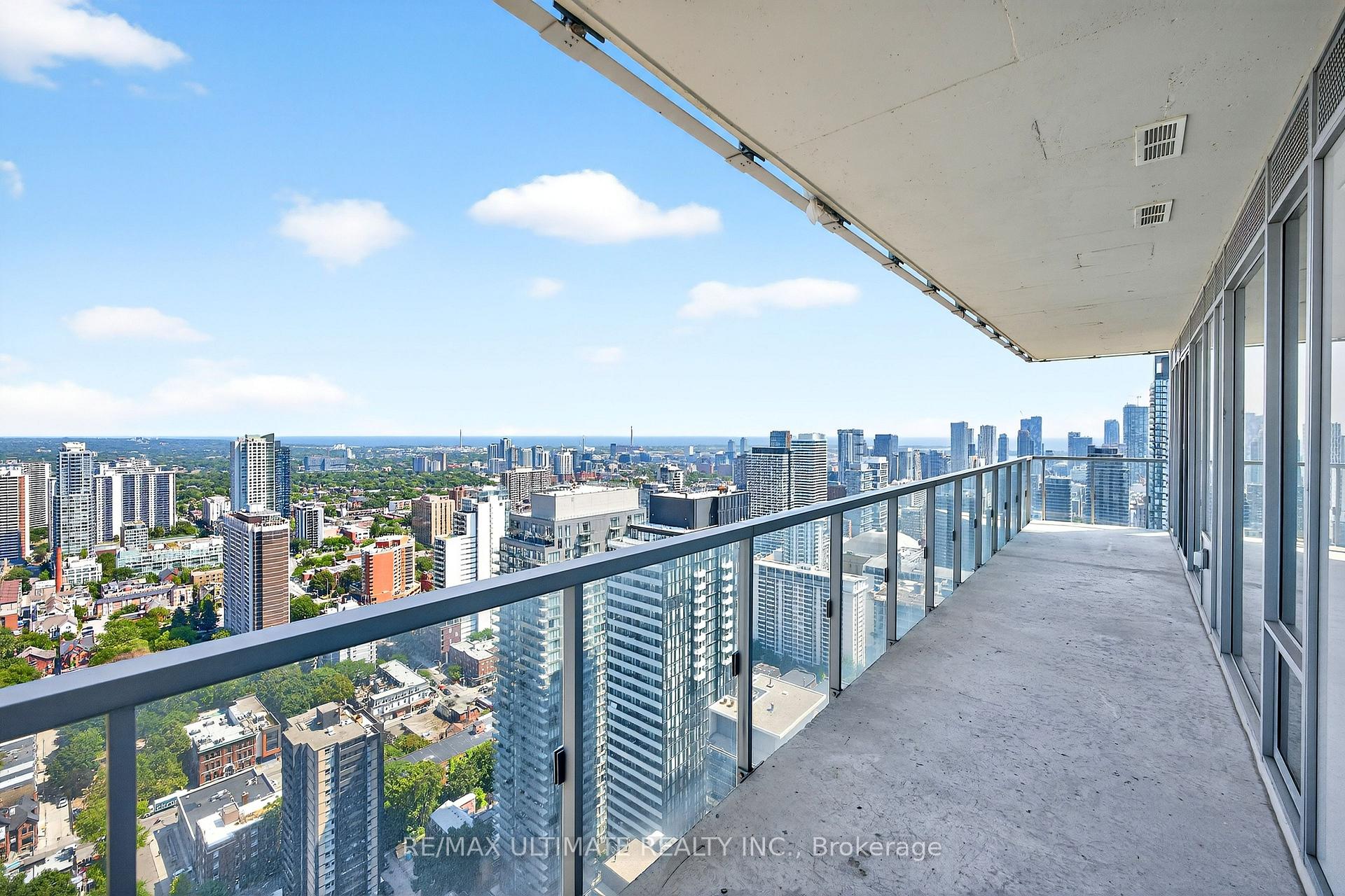 Photo 10 of Unit 4804, 3 Gloucester Street, Toronto, Church-Yonge Corridor — HOMEH