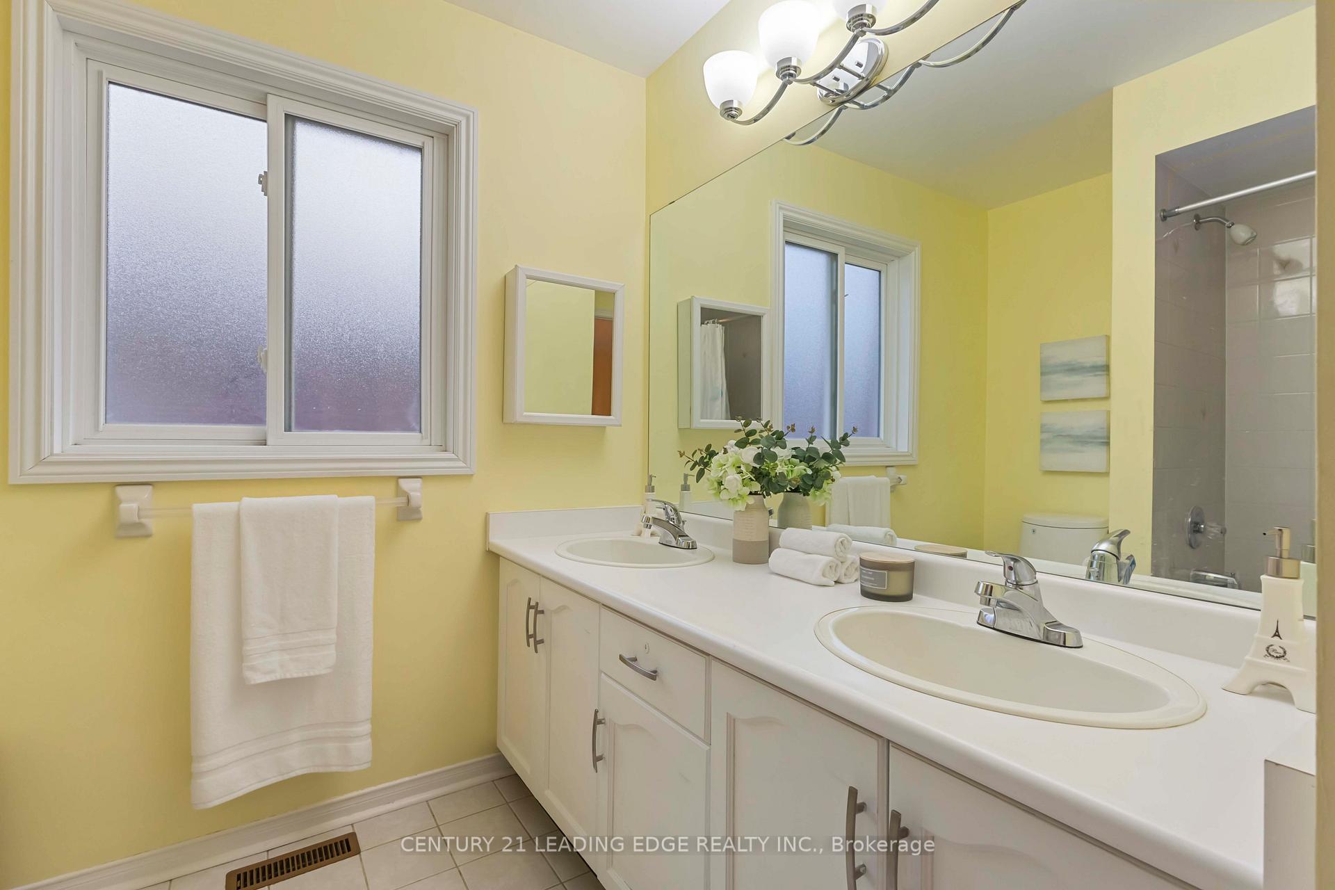 Photo 22 of 62 Chiltern Place, Whitby, Pringle Creek — HOMEH