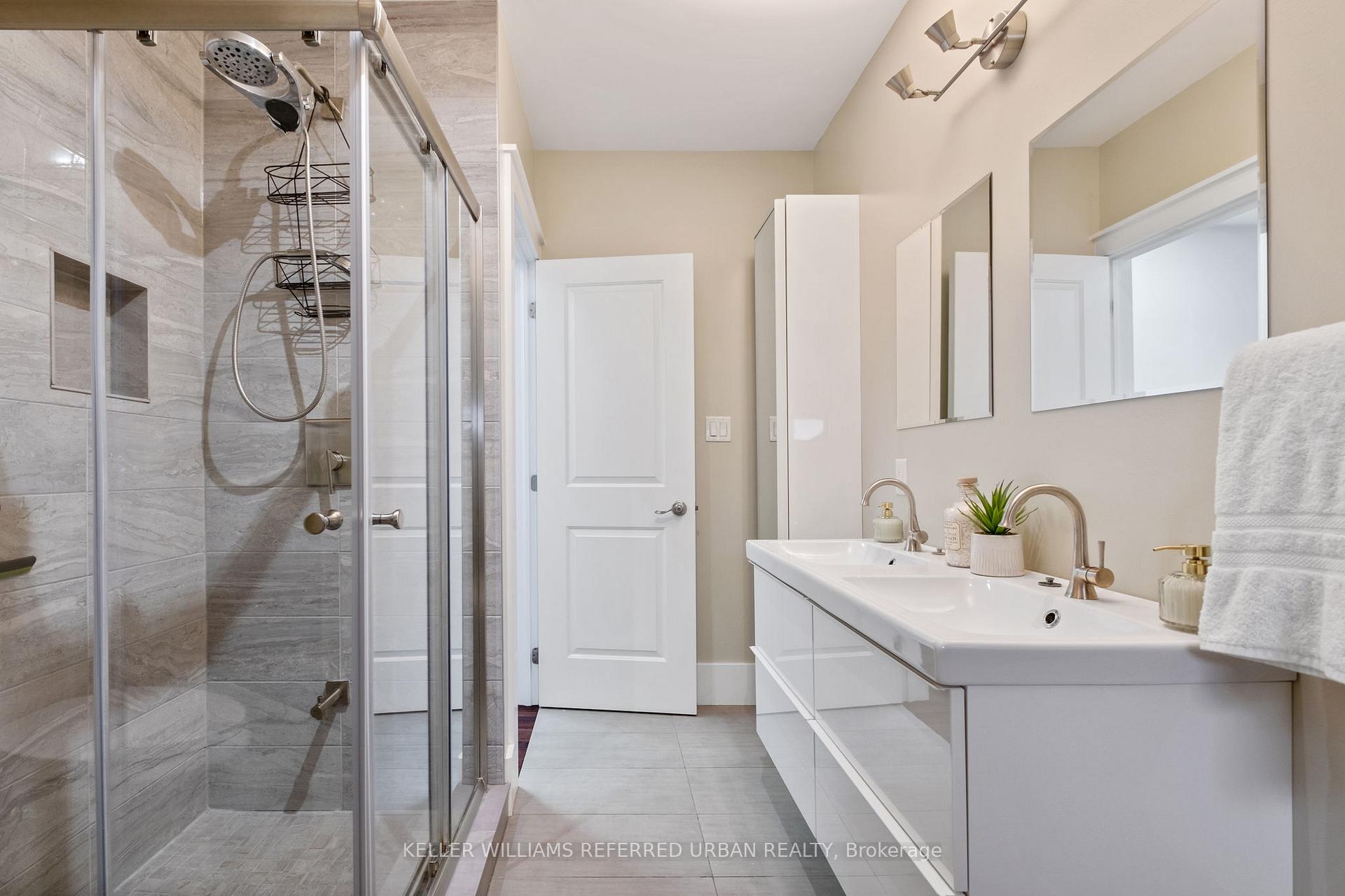 Photo 27 of 39 Ashdale Avenue, Toronto, Greenwood-Coxwell — HOMEH