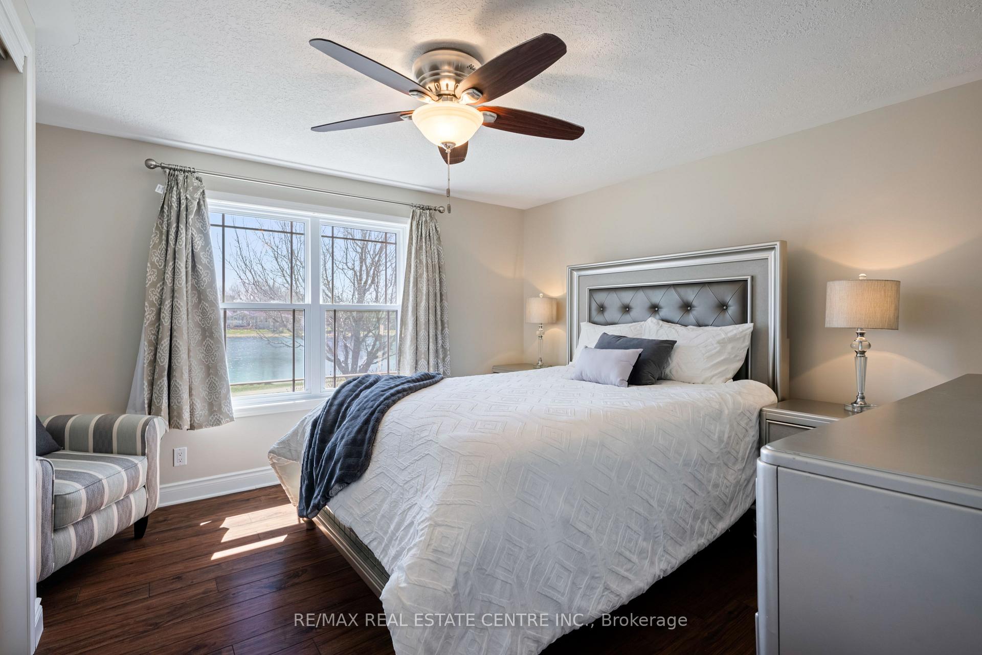 Photo 26 of 64 Hemlock Crescent, Puslinch, Rural Puslinch East — HOMEH