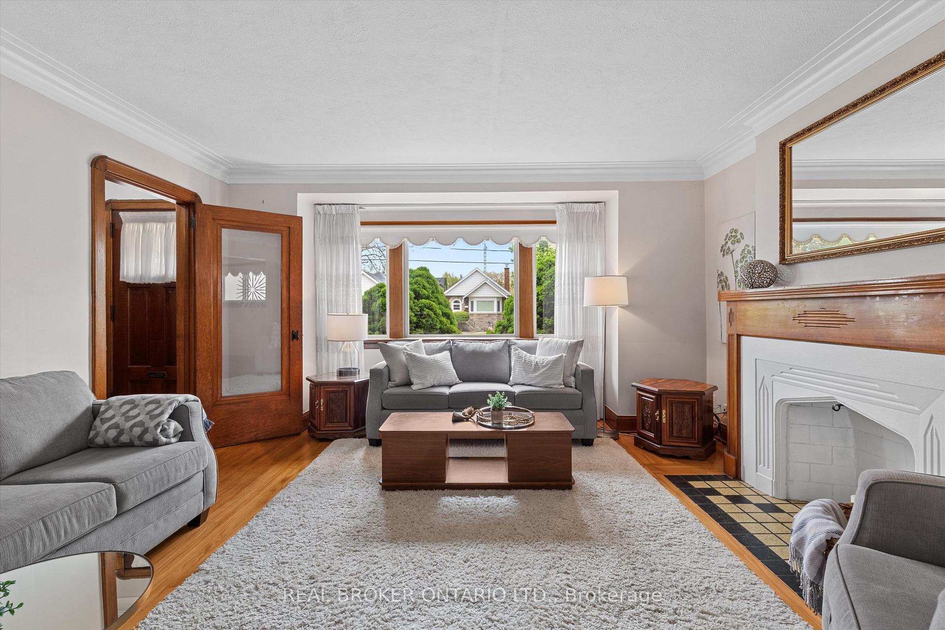 Photo 16 of 882 Coxwell Avenue, Toronto, Danforth Village-East York — HOMEH
