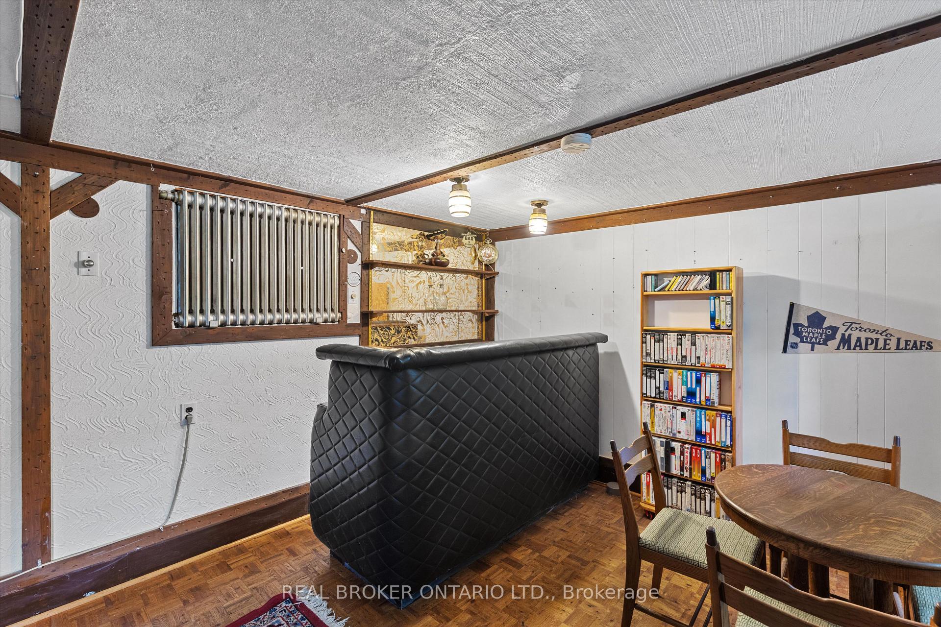 Photo 29 of 882 Coxwell Avenue, Toronto, Danforth Village-East York — HOMEH