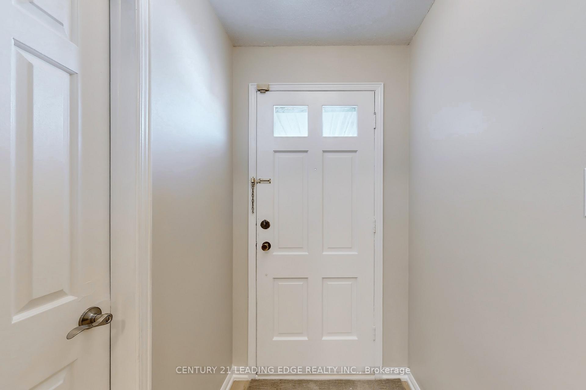 Photo 6 of 110 Stargell Crescent, Markham, Raymerville — HOMEH