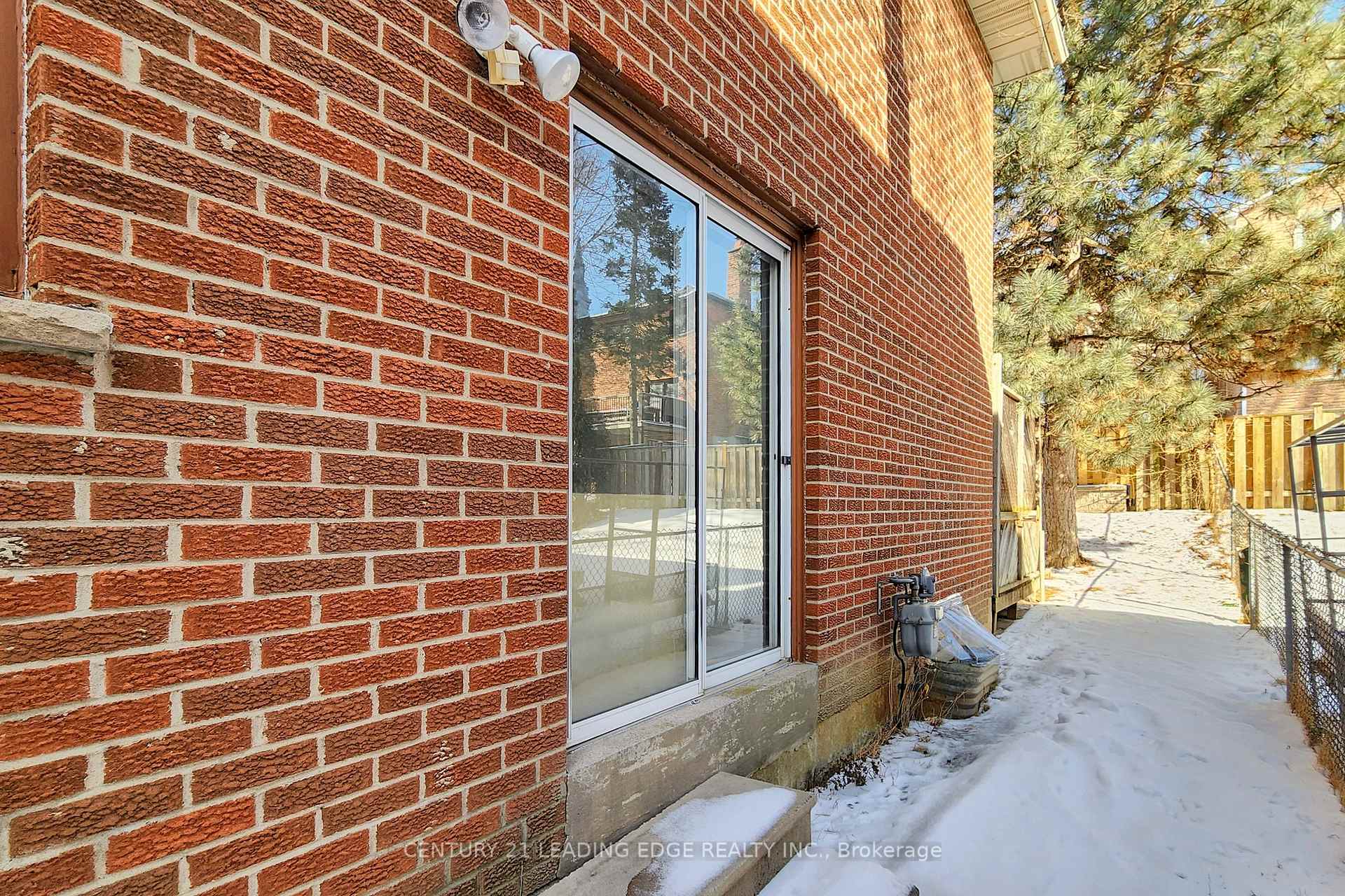 Photo 34 of 110 Stargell Crescent, Markham, Raymerville — HOMEH