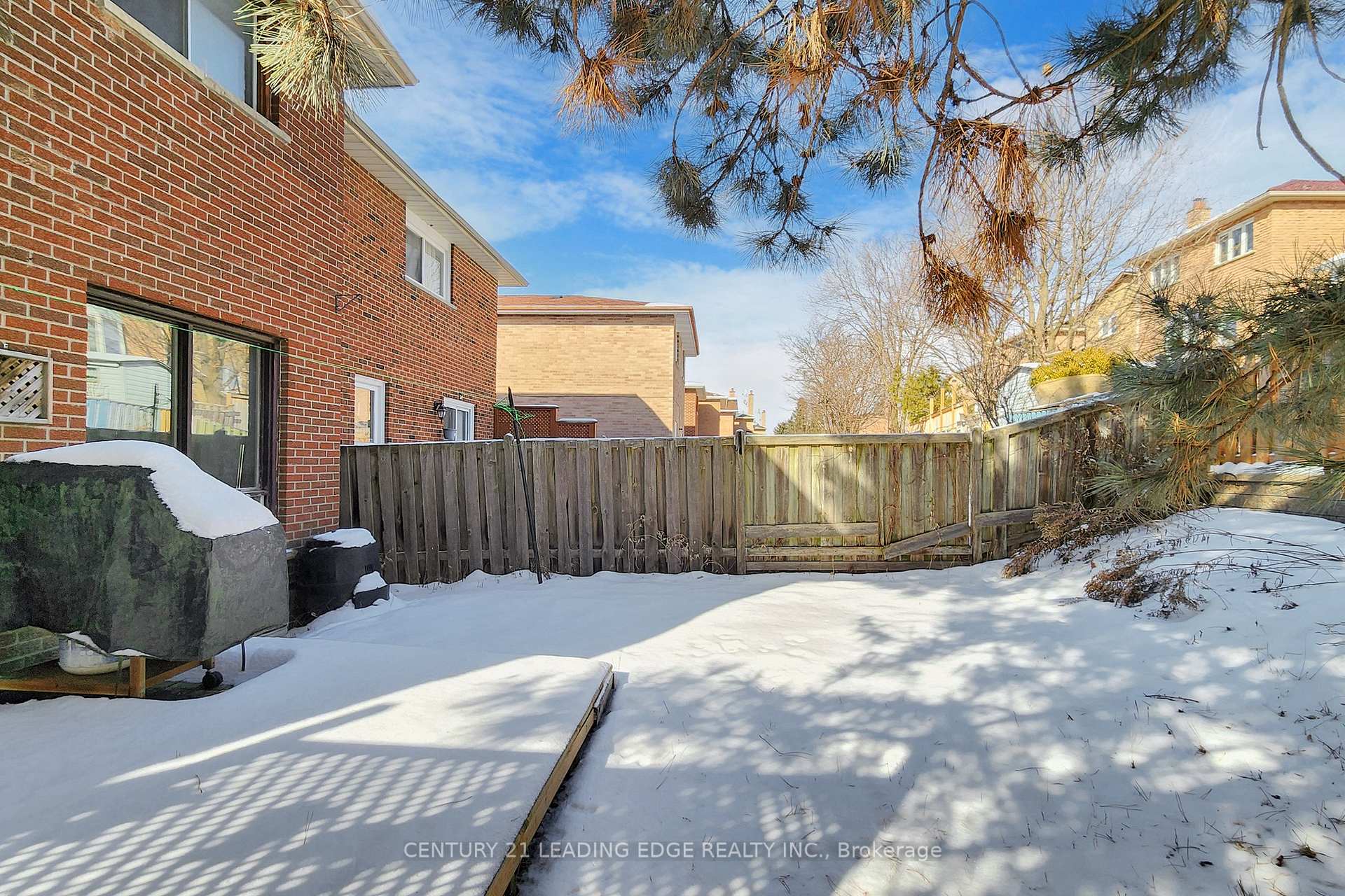 Photo 35 of 110 Stargell Crescent, Markham, Raymerville — HOMEH