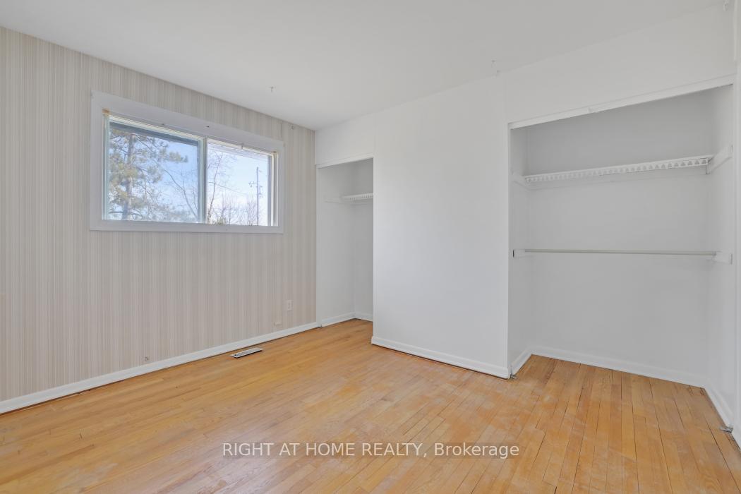Photo 10 of 6024 Dobson Lane, Ottawa, Goulbourn Twp From Franktown Rd/South To Rideau — HOMEH