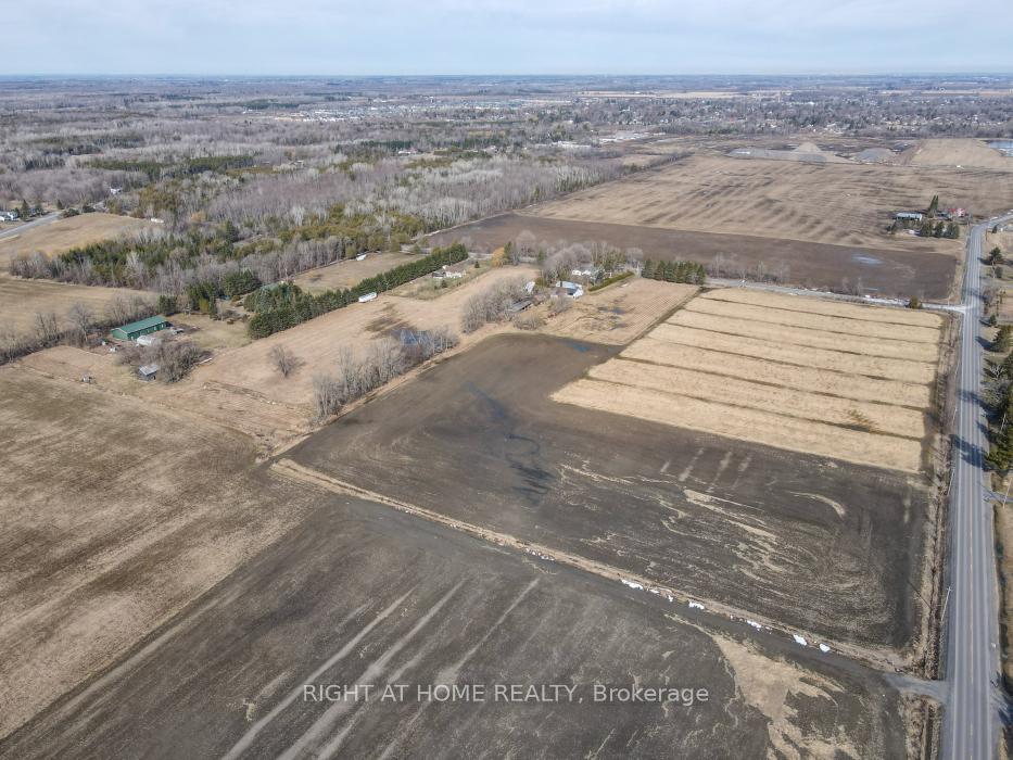 Photo 25 of 6024 Dobson Lane, Ottawa, Goulbourn Twp From Franktown Rd/South To Rideau — HOMEH