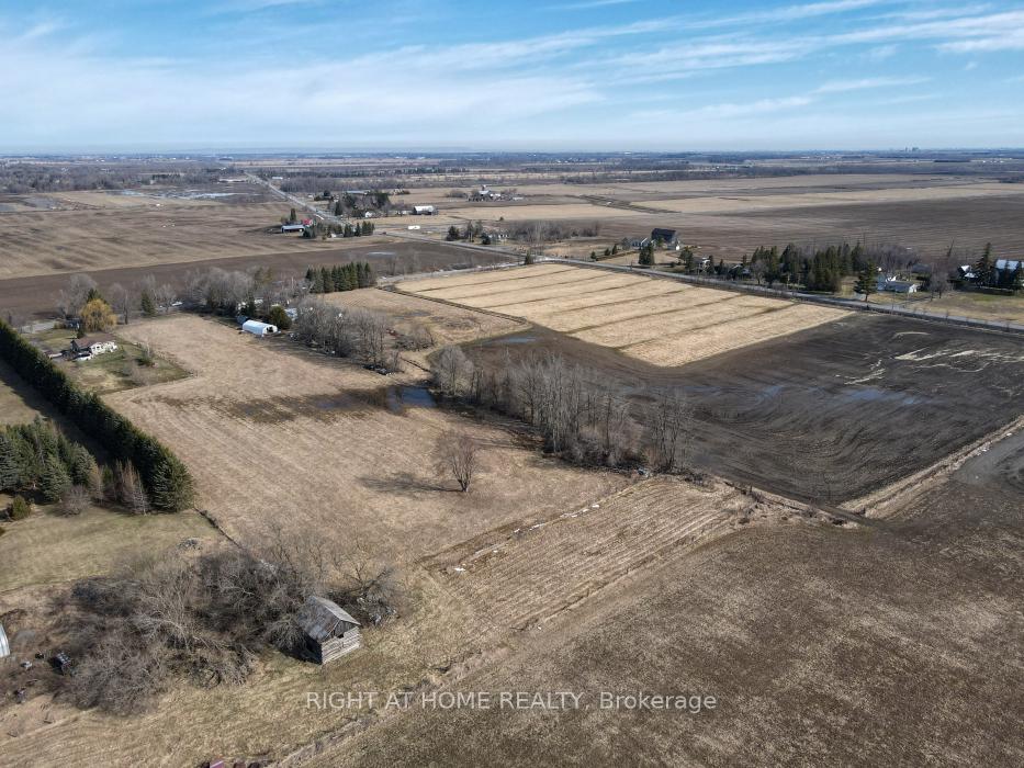 Photo 30 of 6024 Dobson Lane, Ottawa, Goulbourn Twp From Franktown Rd/South To Rideau — HOMEH