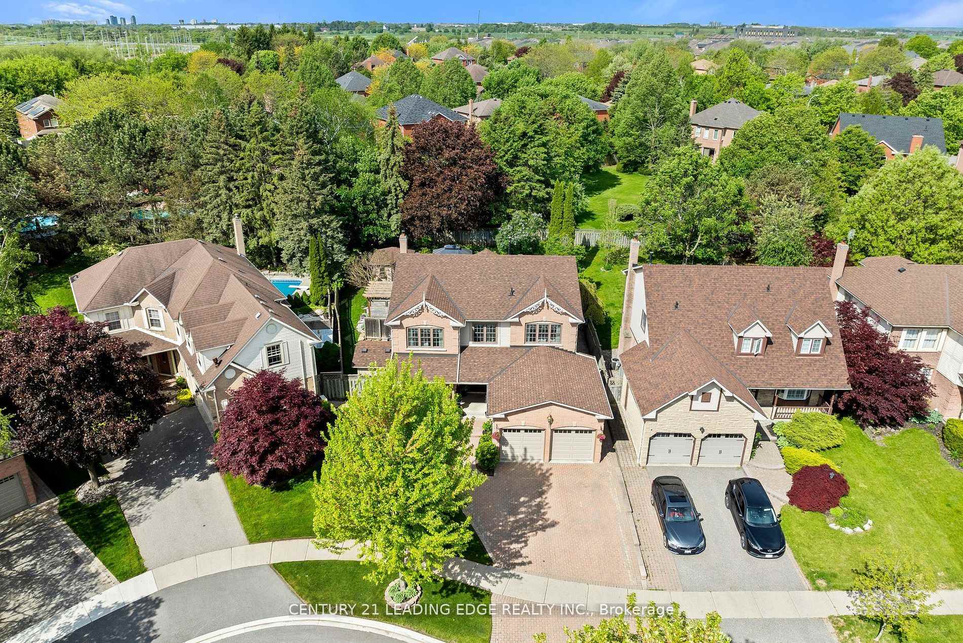 Photo 13 of 31 Rothean Drive, Whitby, Lynde Creek — HOMEH