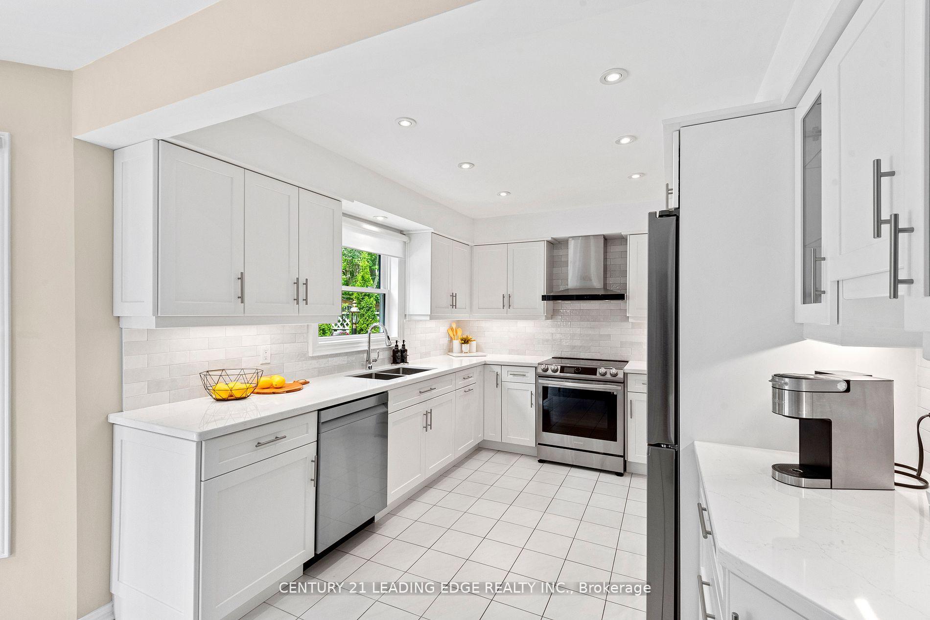 Photo 12 of 31 Rothean Drive, Whitby, Lynde Creek — HOMEH