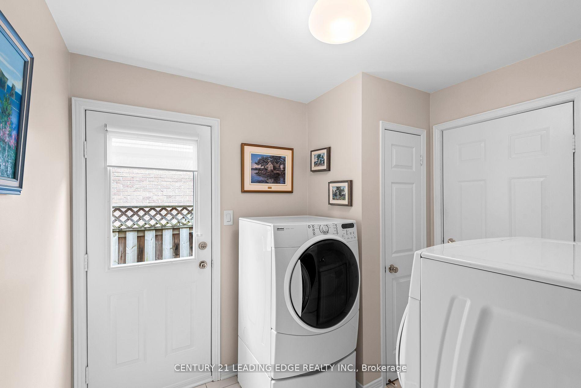 Photo 18 of 31 Rothean Drive, Whitby, Lynde Creek — HOMEH