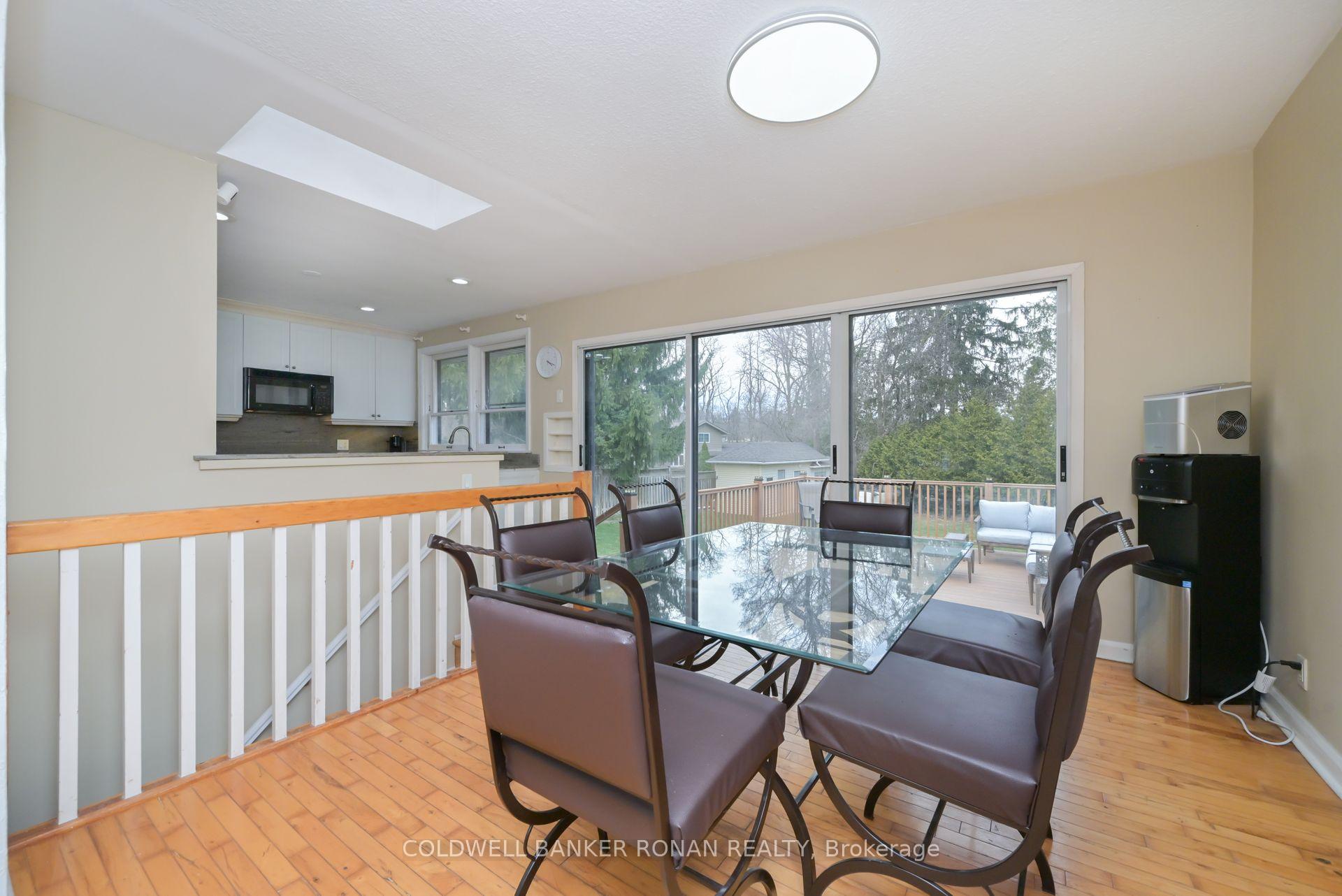 Photo 4 of 51 Sackville Street, Caledon, Bolton West — HOMEH