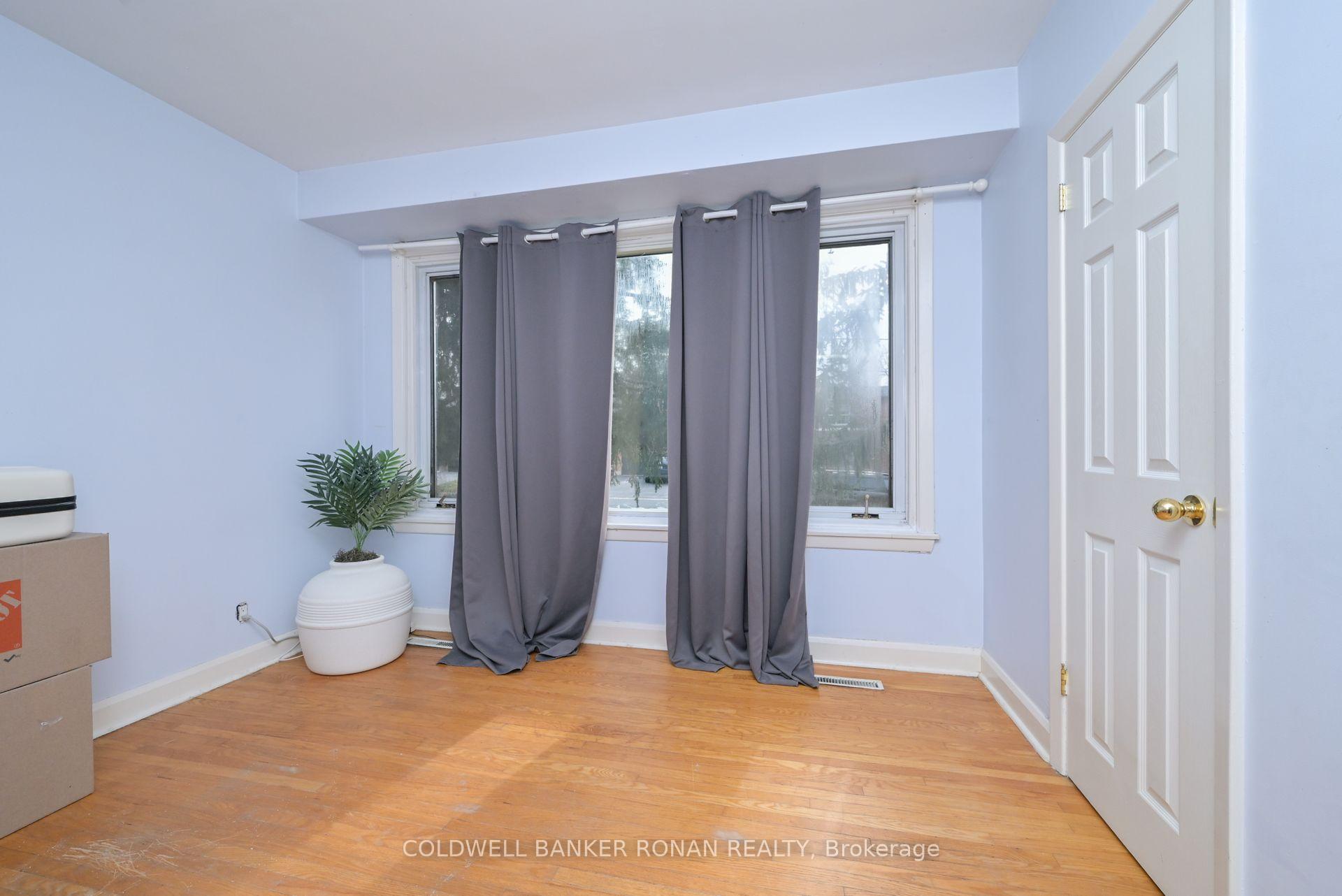 Photo 14 of 51 Sackville Street, Caledon, Bolton West — HOMEH