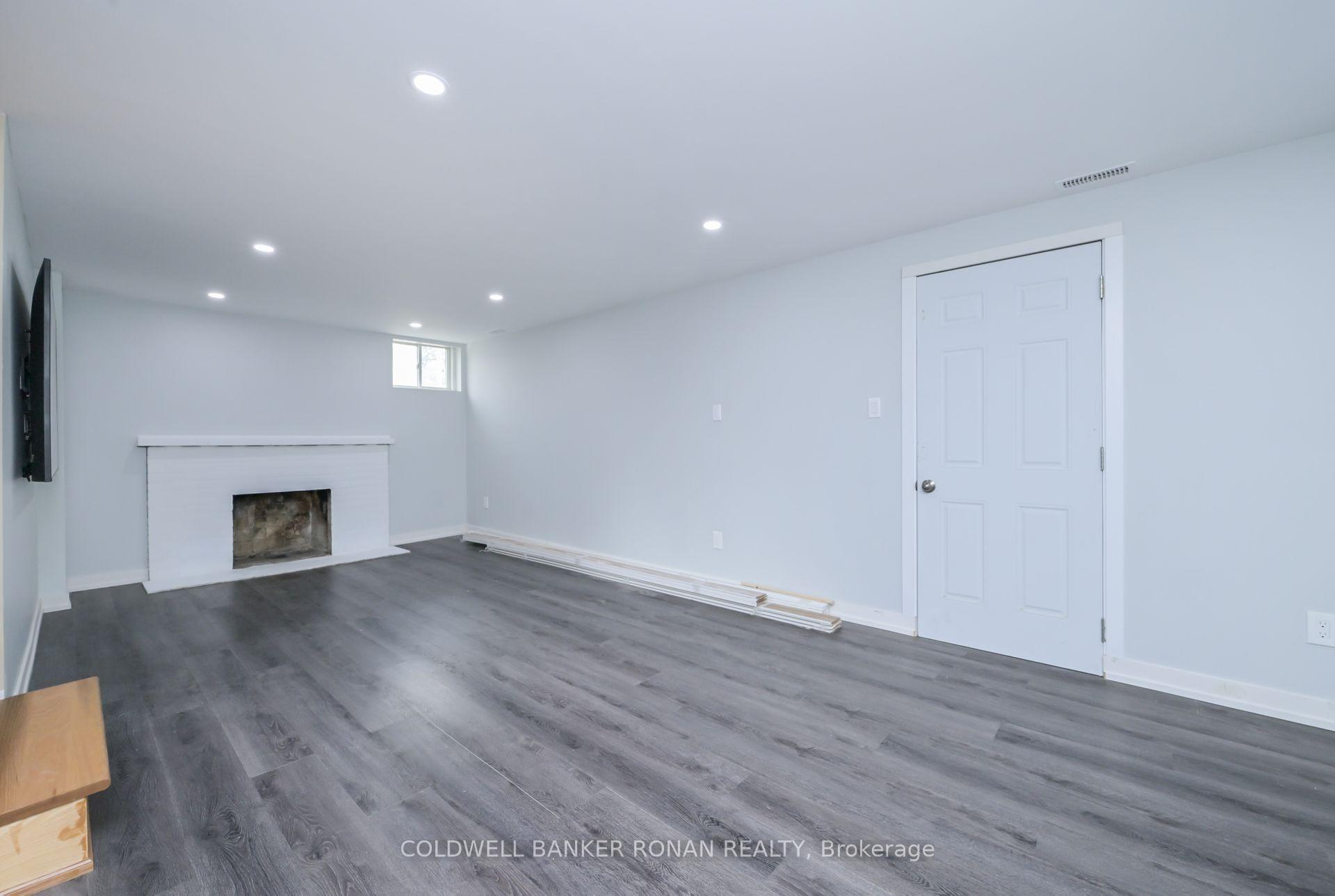 Photo 24 of 51 Sackville Street, Caledon, Bolton West — HOMEH
