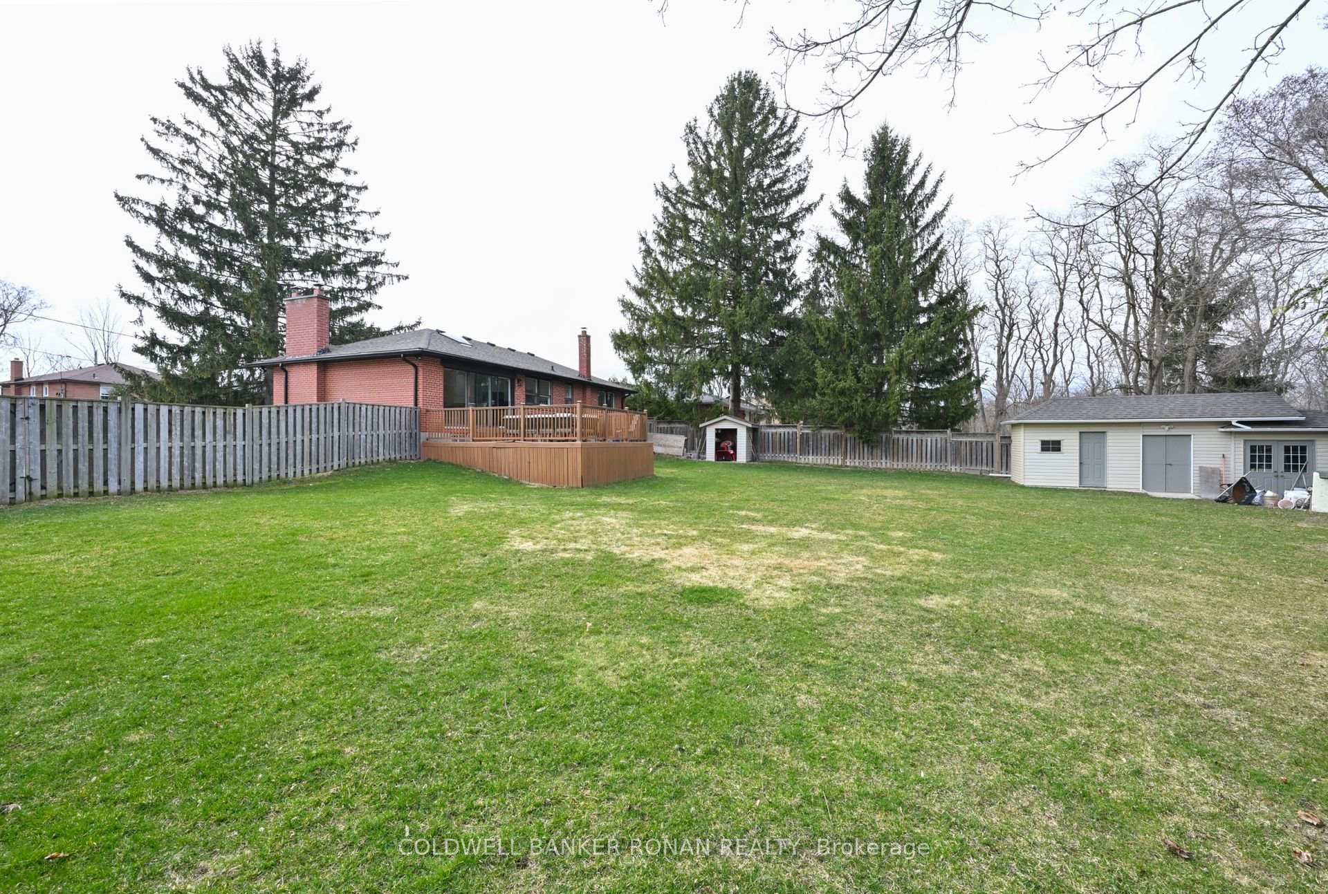 Photo 25 of 51 Sackville Street, Caledon, Bolton West — HOMEH